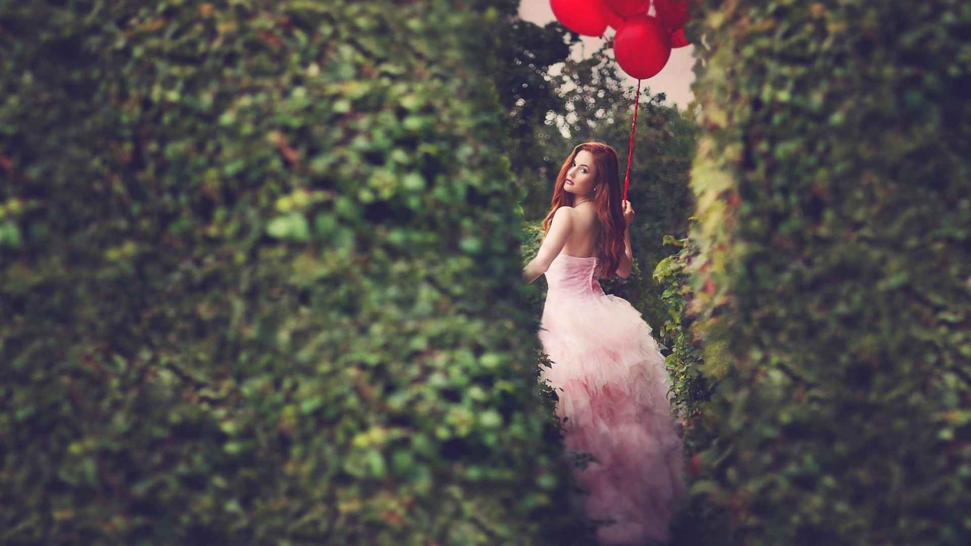 Women Redhead Hedges Looking Back Balloon Pink Dress 1920x1080