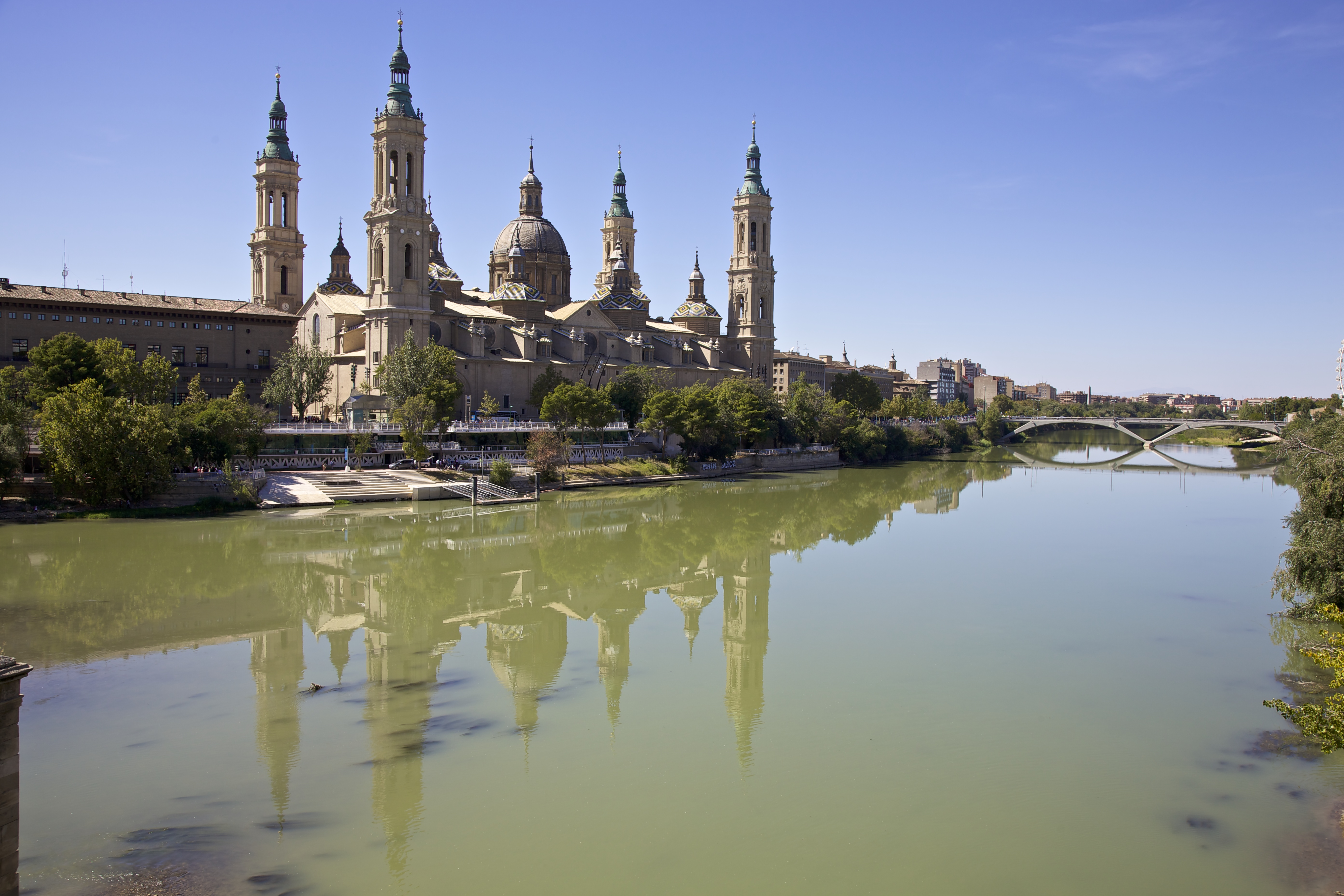 Cathedral Of Our Lady Of The Pillar Zaragoza Spain River Ebro River Cathedral 5575x3717