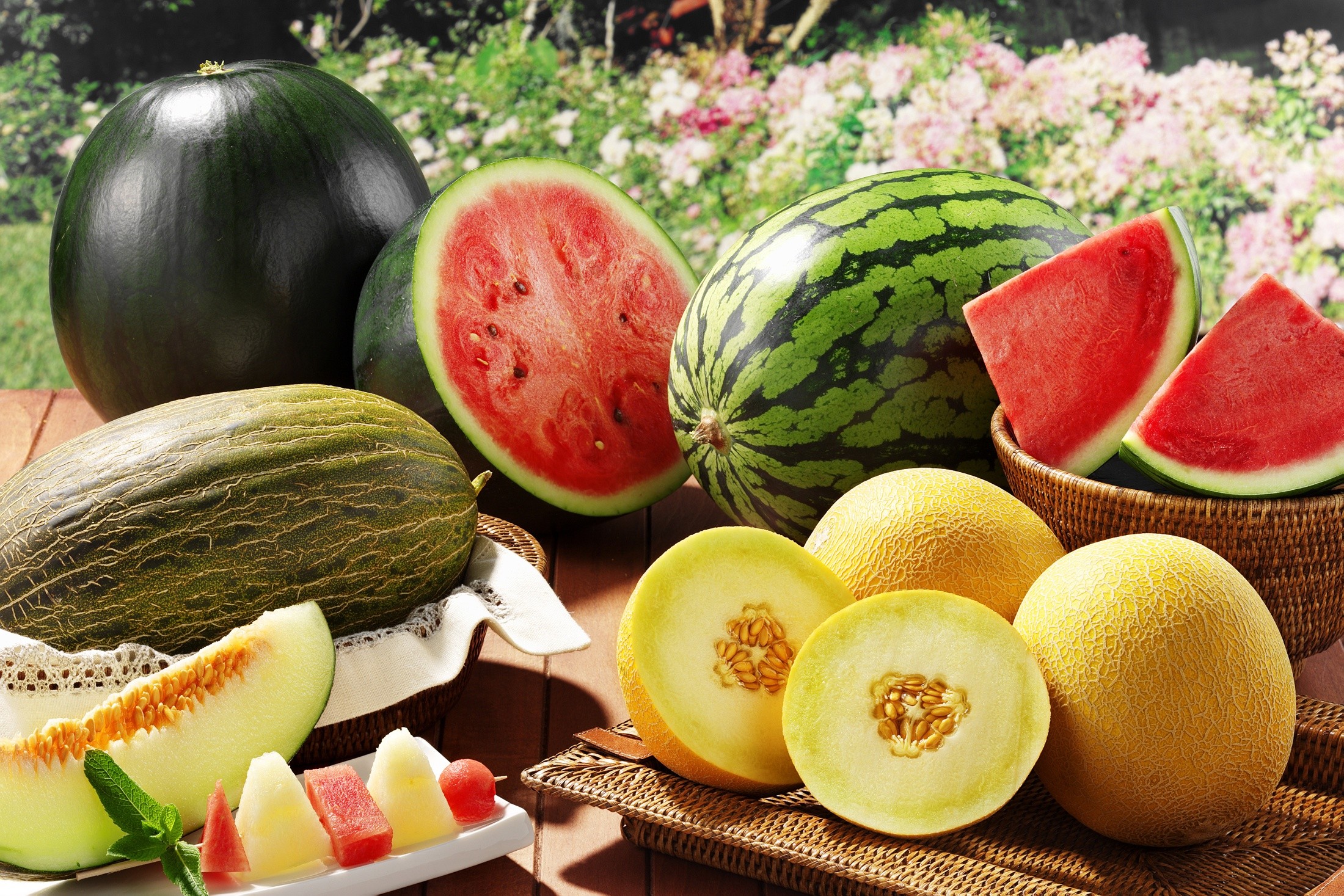 Fruit Watermelons Melons Food Dessert 2200x1467