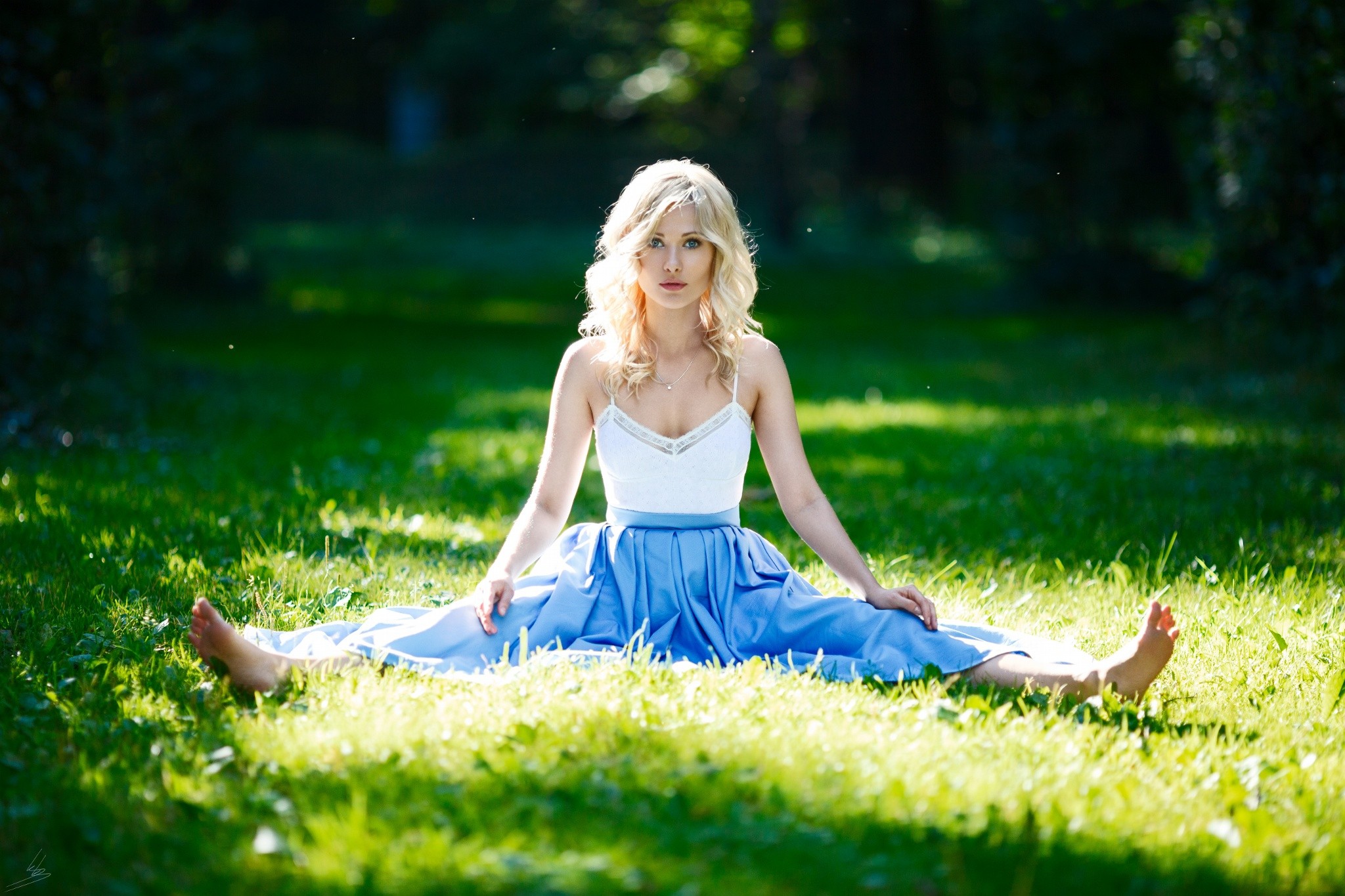 Women Model Blonde Blue Eyes Feet White Tops Blue Dress Women Outdoors Skirt Barefoot Grass Looking  2048x1365
