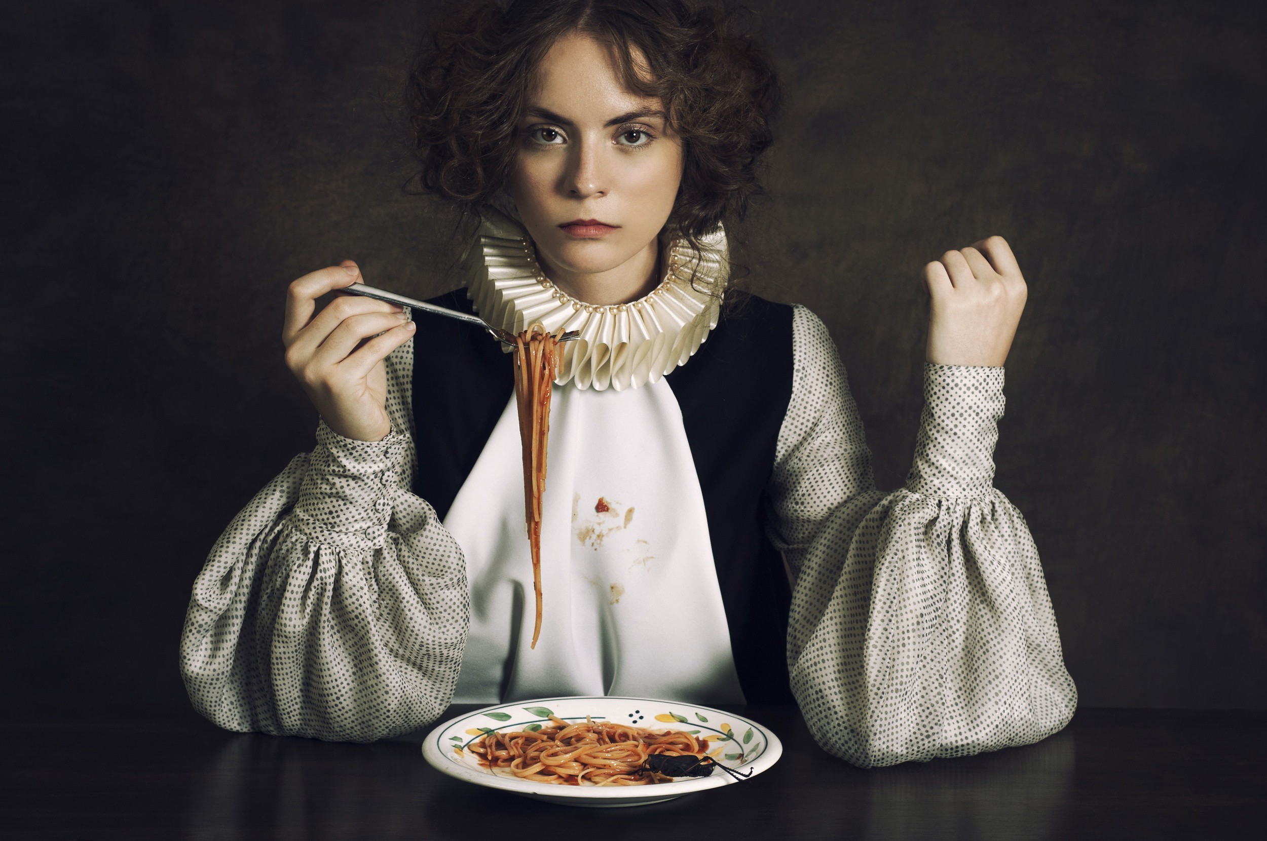 Model Women Food Spaghetti 2500x1660