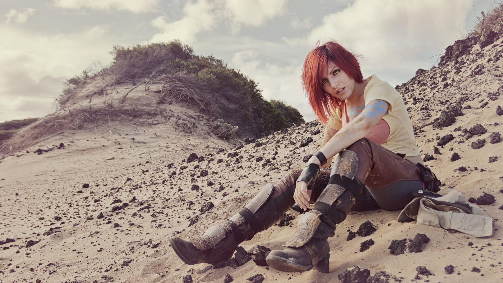 Borderlands 2 Yasemin Arslan Borderlands Cosplay Siren Lilith Women Outdoors Redhead Video Games Wom 1920x1080