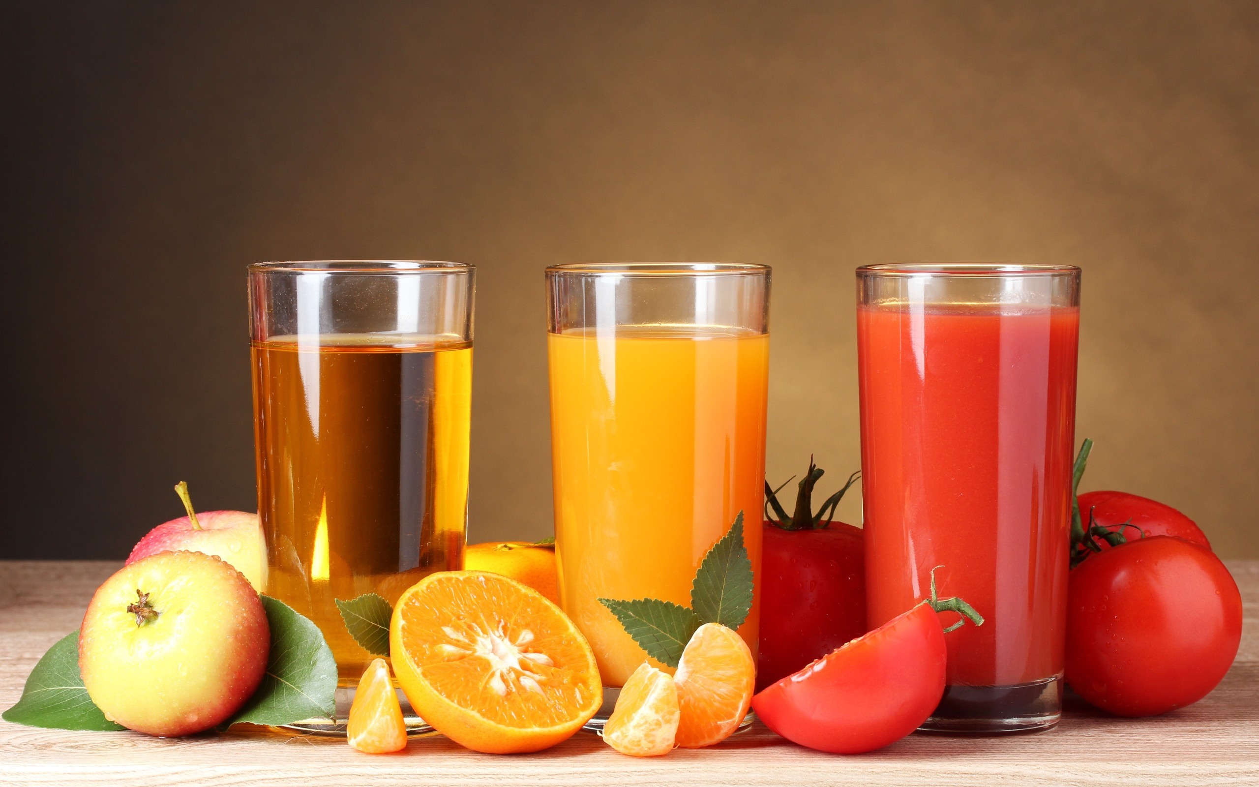 Tomatoes Apples Orange Fruit Juice Food Beverages 2560x1600