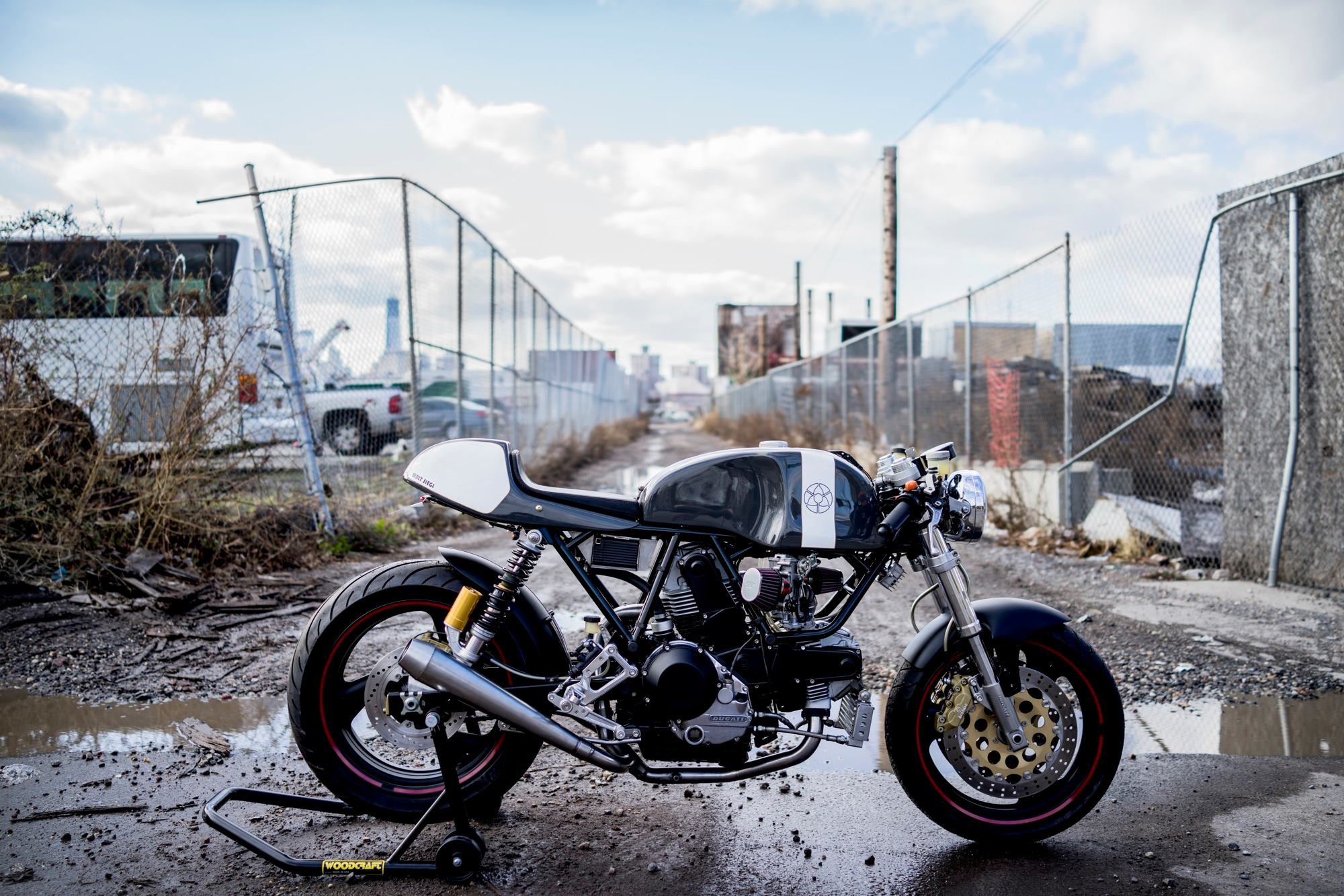 Cafe Racer Motorcycle Ducati 2000x1333