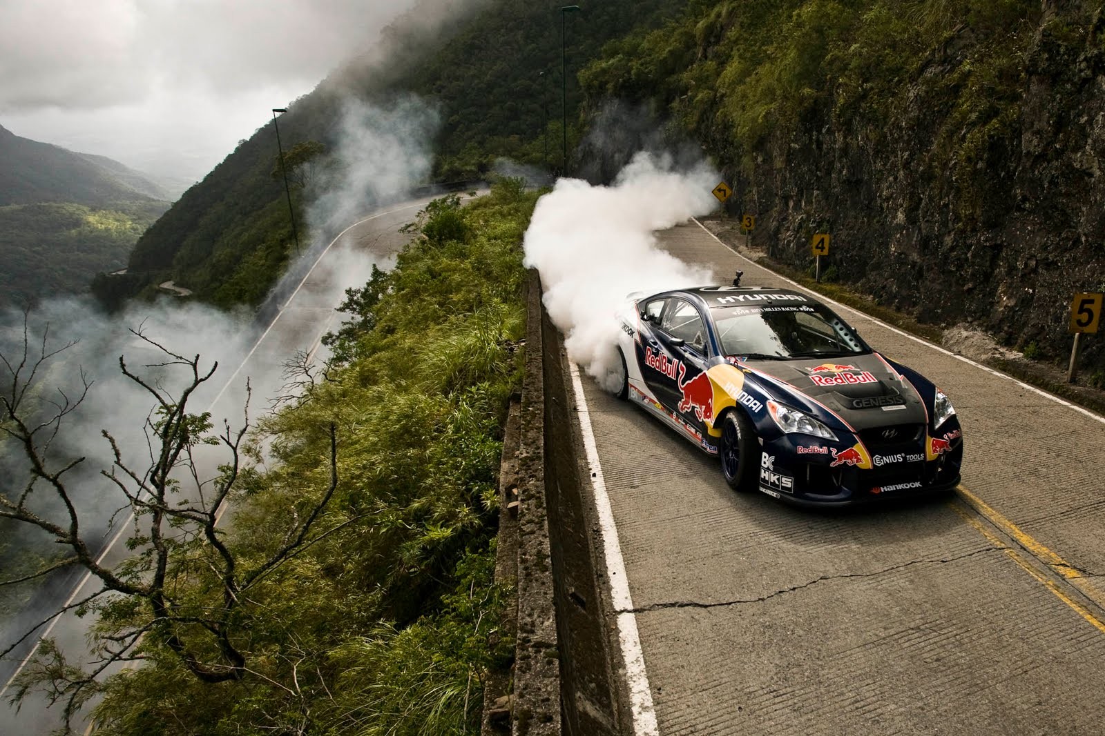 Car Drift Hyundai Red Bull Mountain Pass Touge Brazil Vehicle Smoke Road Race Cars Hyundai Genesis C 1600x1067