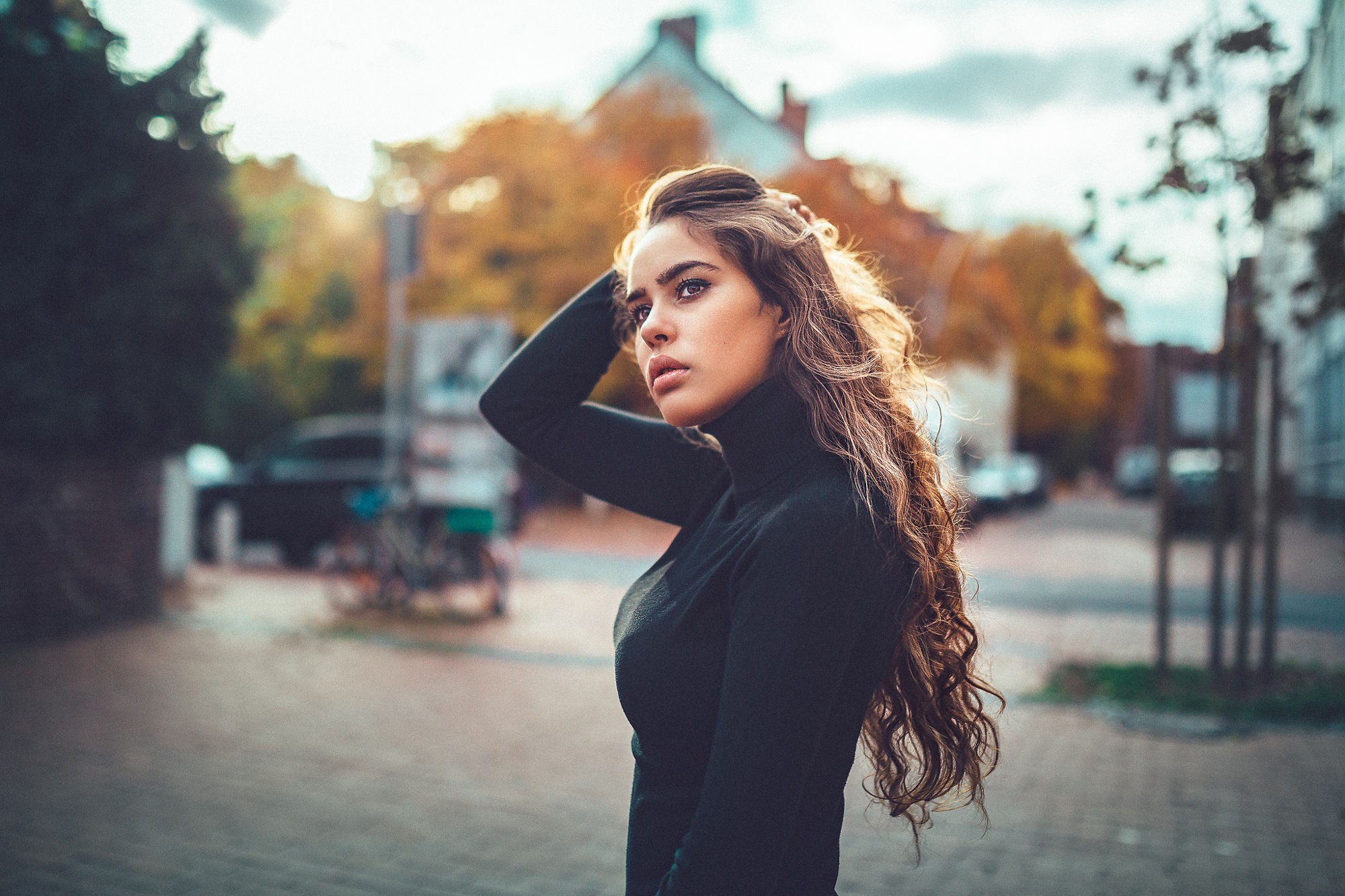 Women Model Lennart Bader Brunette Turtlenecks Long Hair Wavy Hair Looking Away Women Outdoors Lips 2000x1333