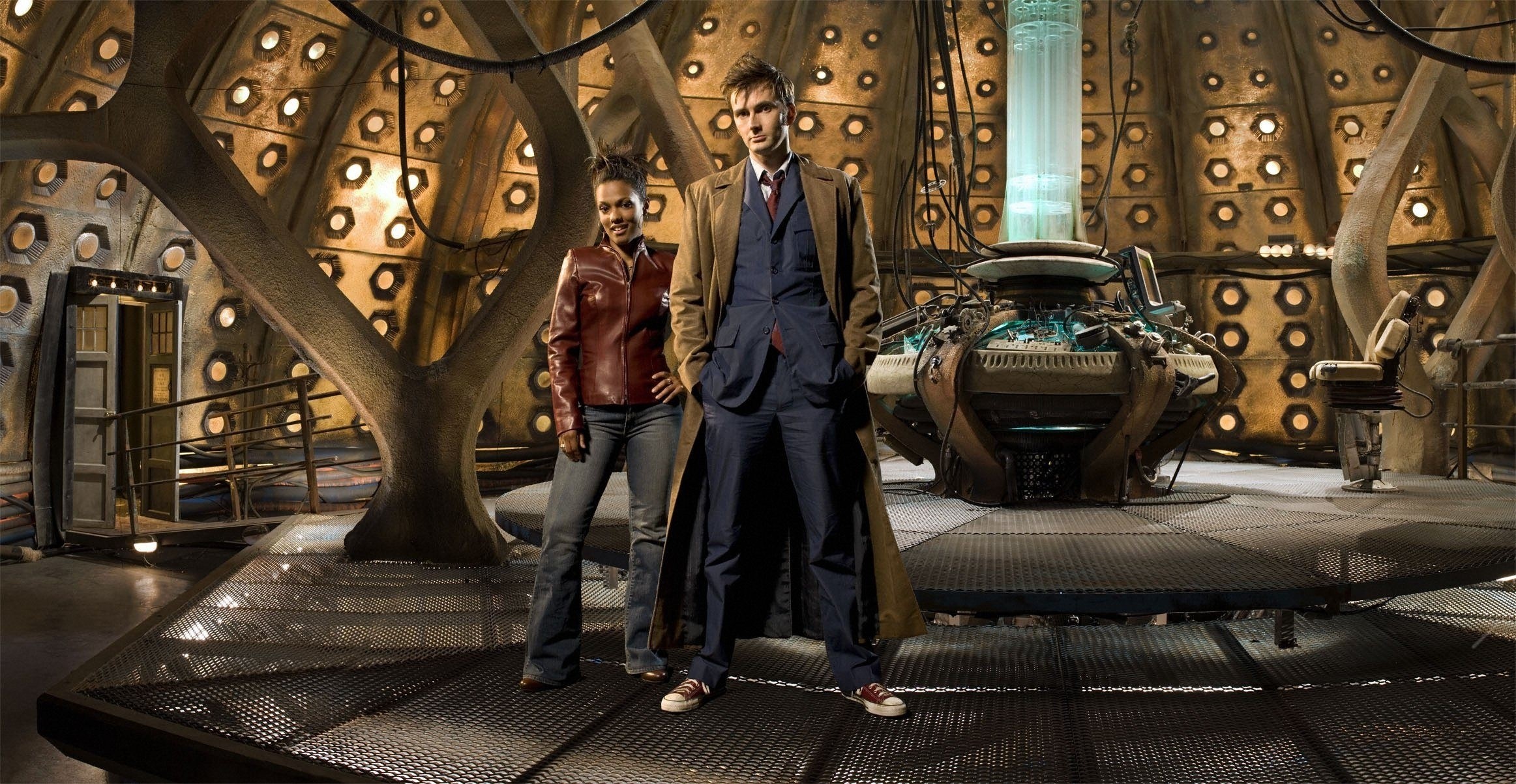 Doctor Who The Doctor TARDiS David Tennant Freema Agyeman Tenth Doctor 2325x1203
