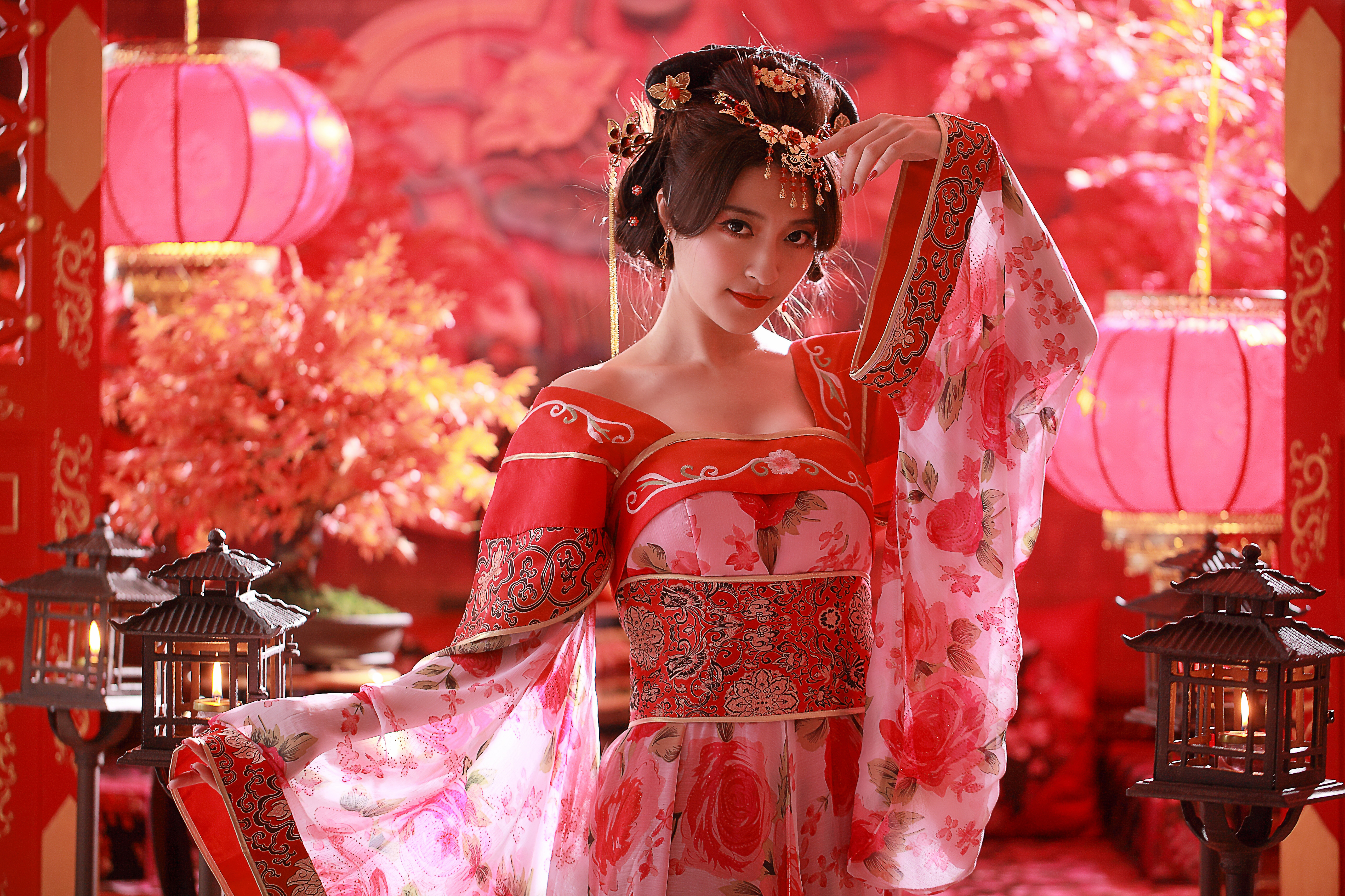 Woman Asian Hair Dress National Dress Lantern Candle Bonsai Taiwanese Traditional Costume 5616x3744