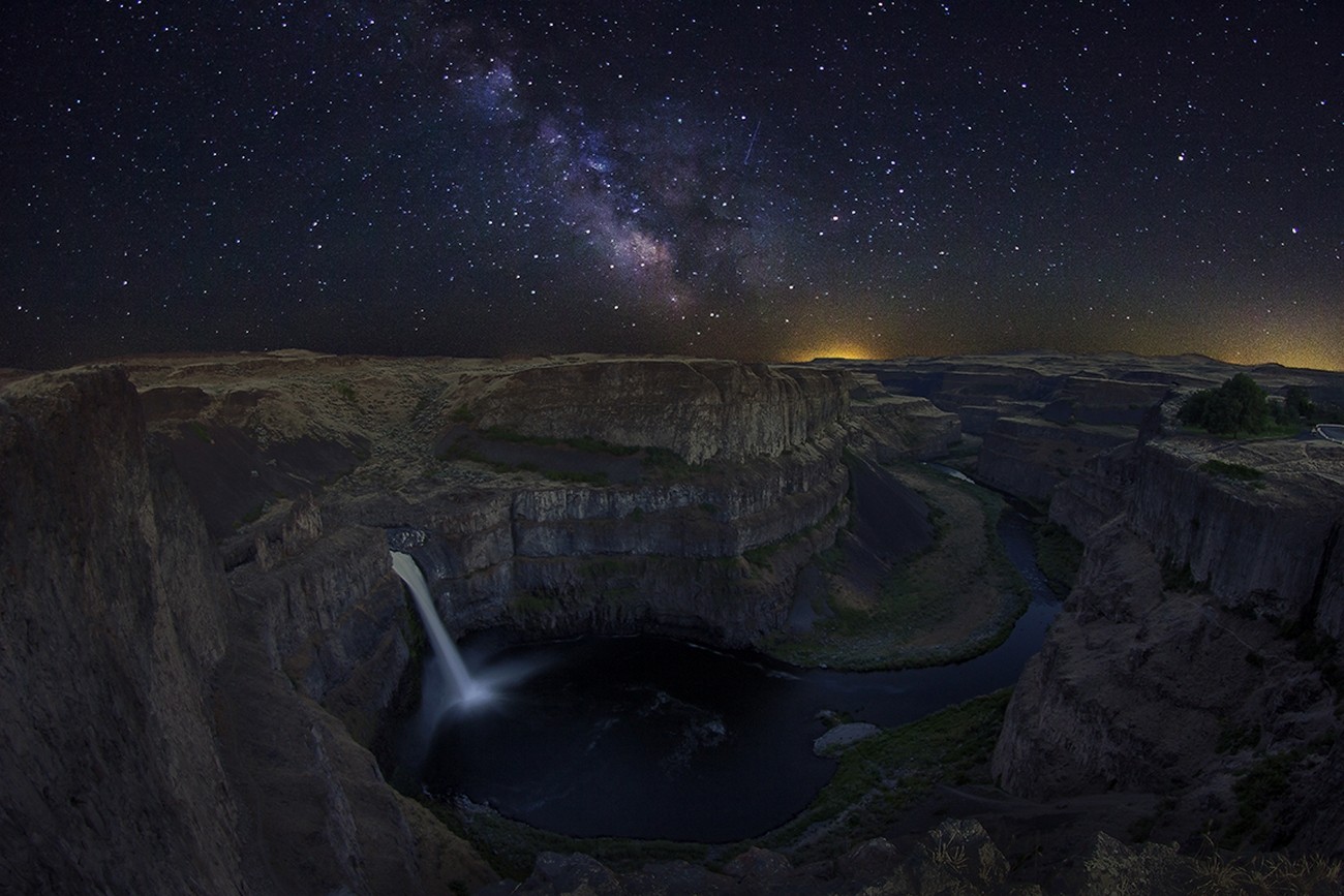 Palouse Falls Waterfall River Canyon Starry Night Universe Galaxy Milky Way Washington State Lights  1300x867