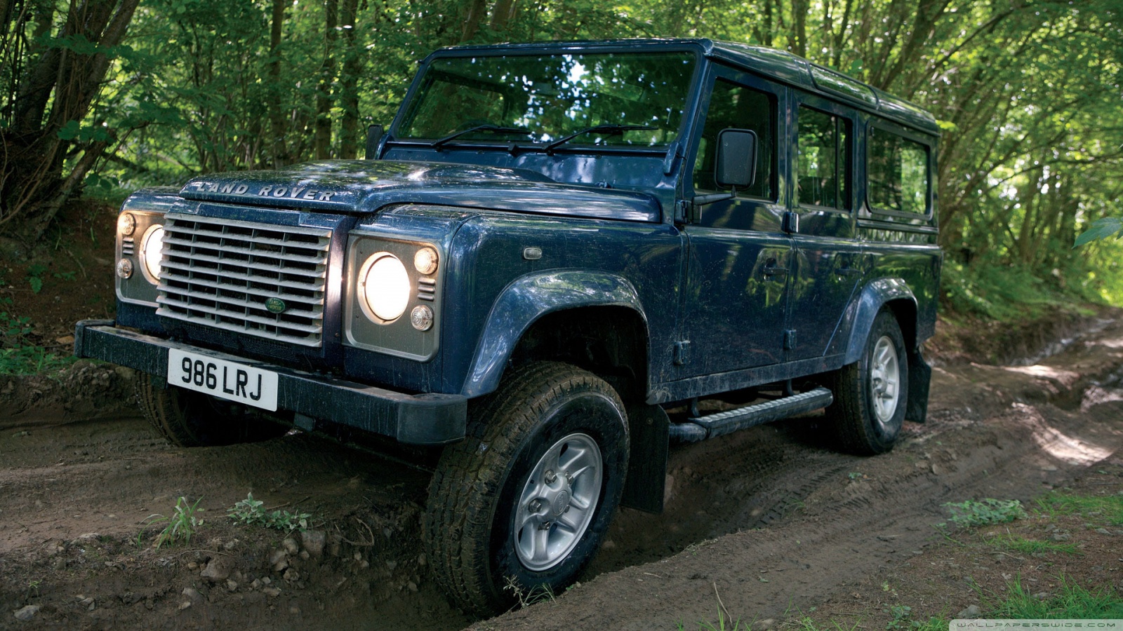 Vehicles Land Rover Defender 1600x900