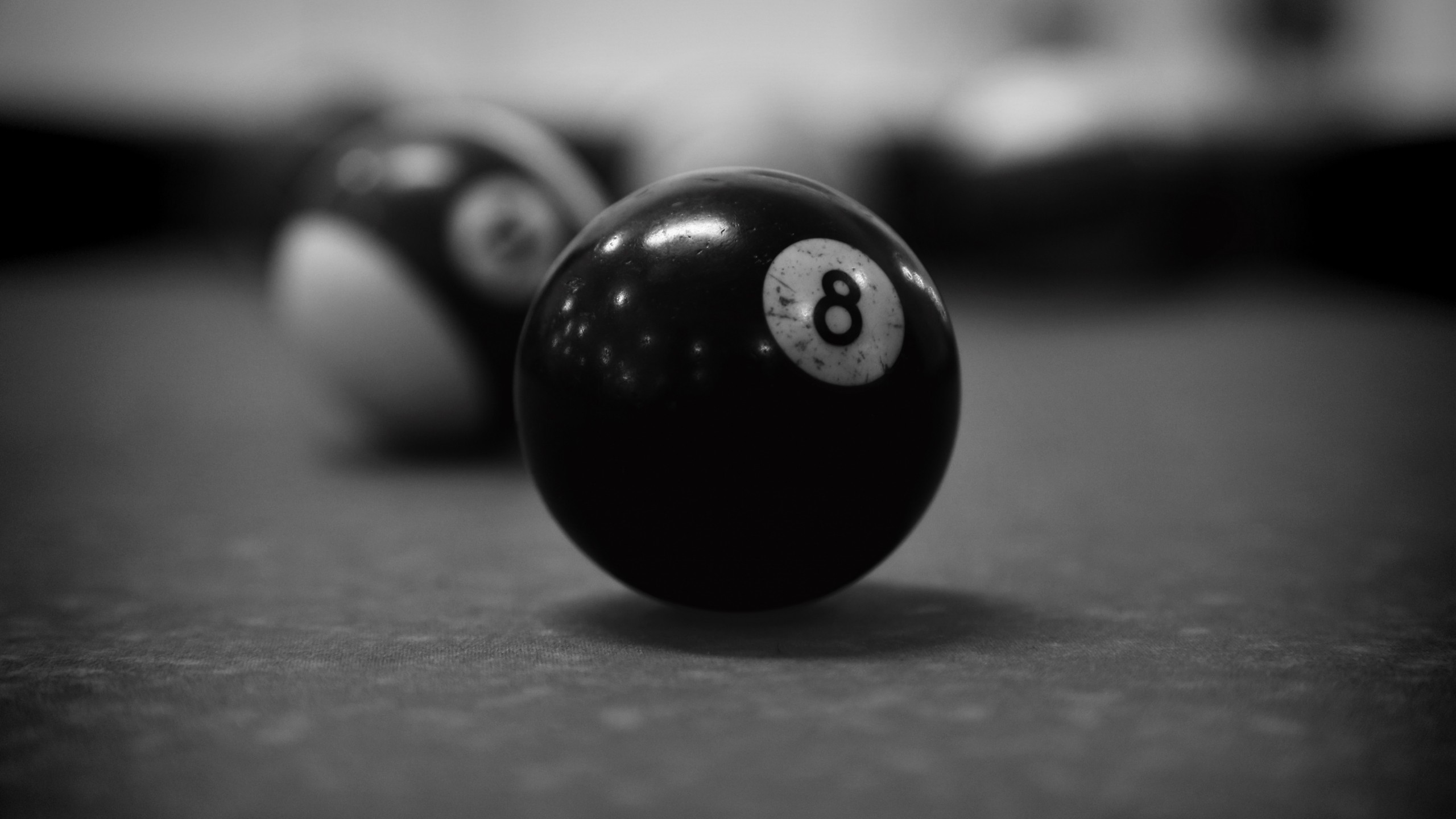 Billiards 8 Ball Monochrome Billiard Balls 2560x1440