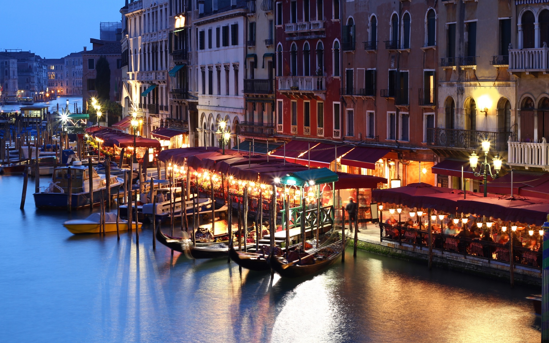 Venice Italy City Night Light Canal Gondola 1920x1200