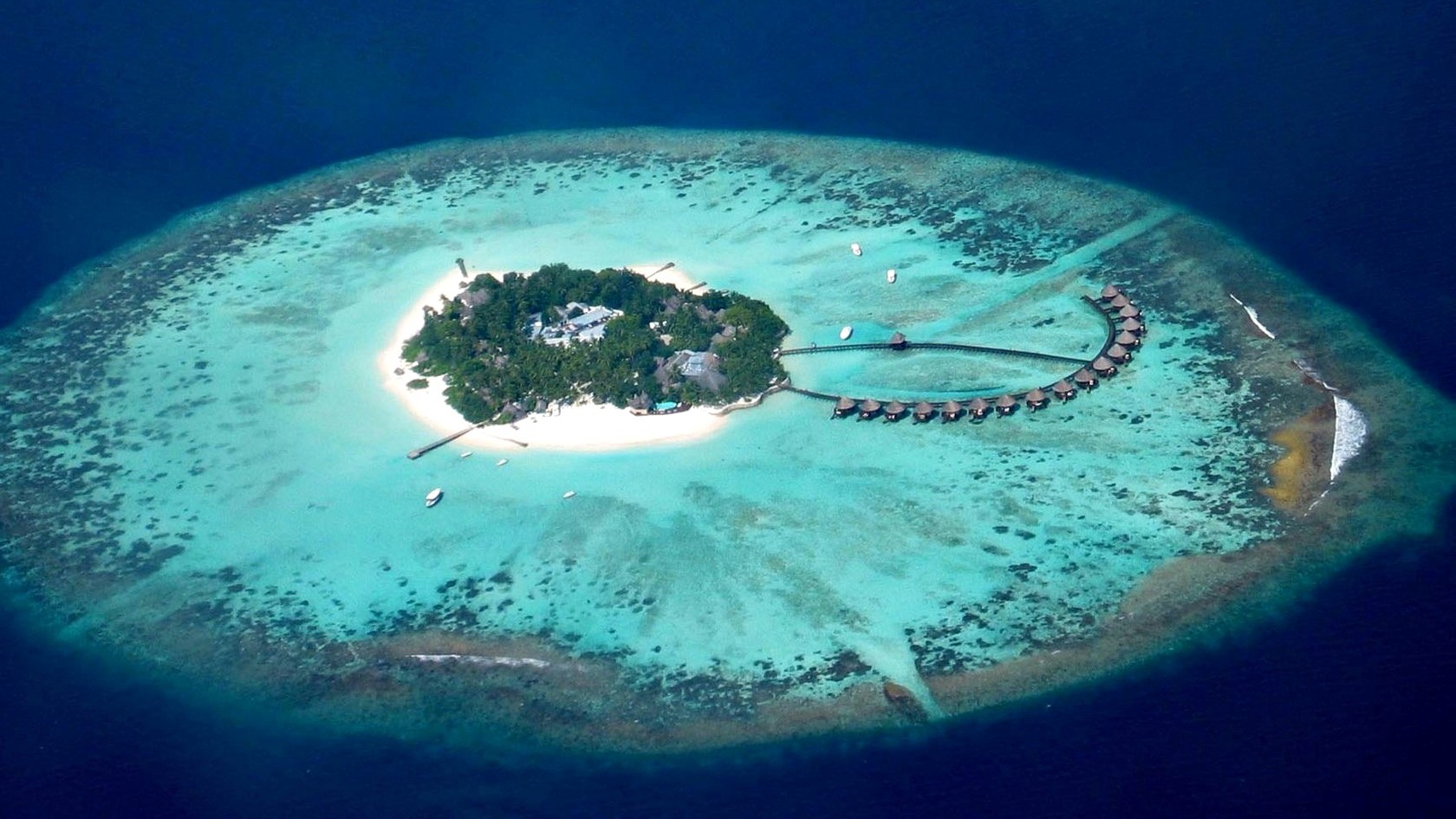 Island Resort Atolls Lagune Landscape 1680x945