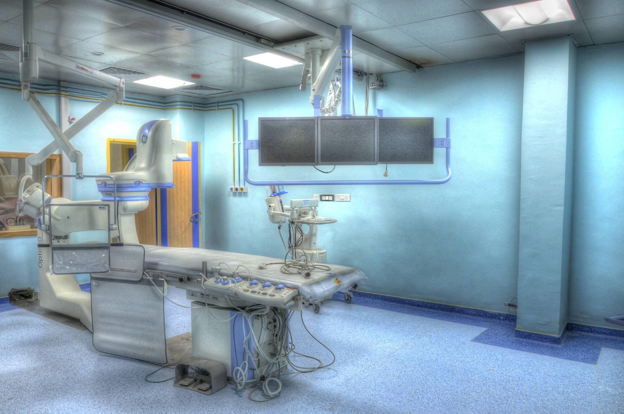 Medical HDR Machine Room Hospital 2441x1620