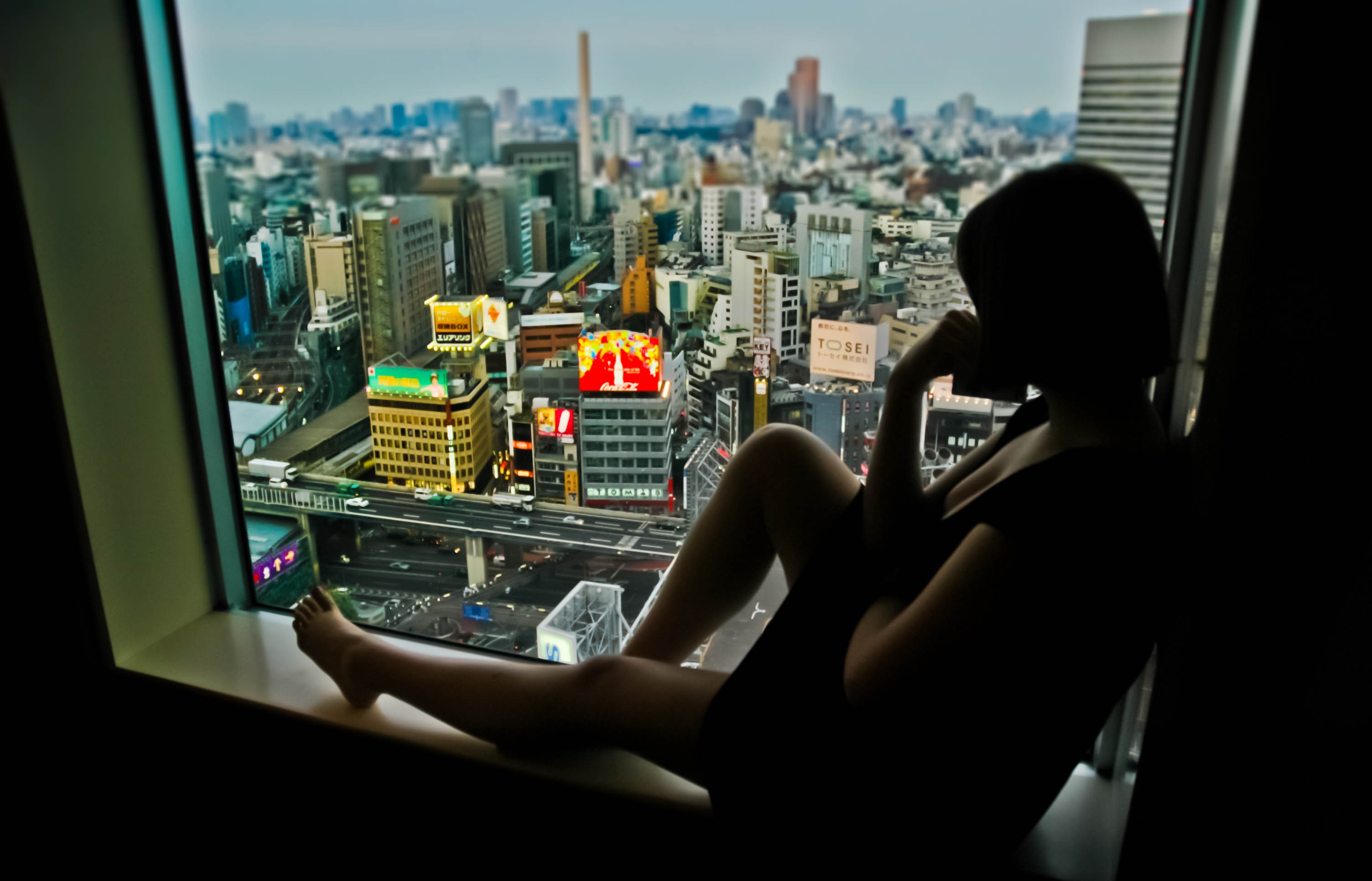 Tokyo Silhouette Lost In Translation Window Sill Cityscape By The Window 3008x1931