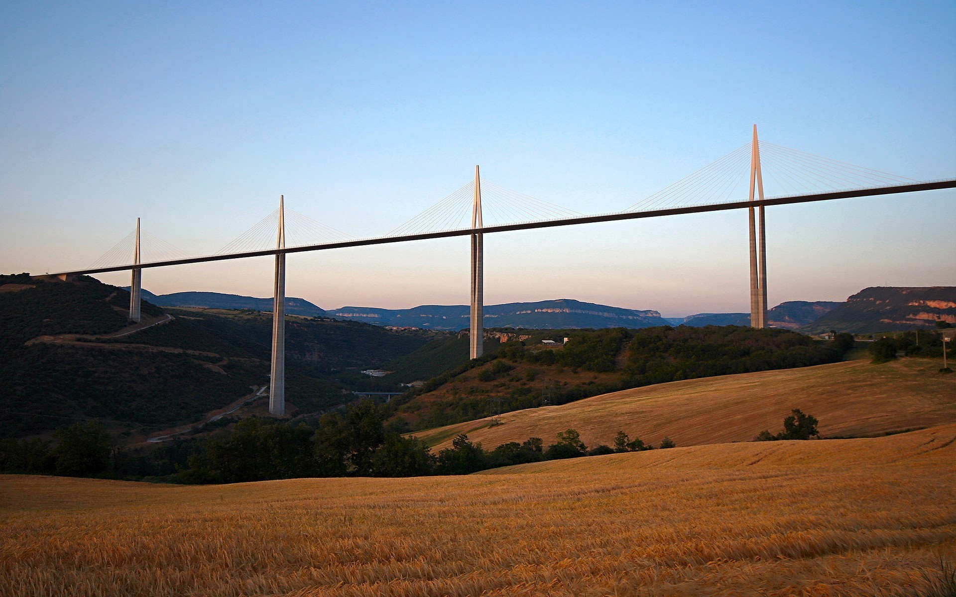 Millau Viaduct France Bridge 1920x1200