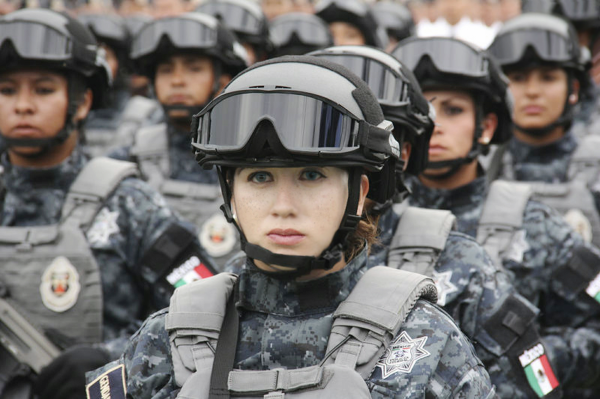 Police Mexican Police Female Soldier Mexico Blue Eyes Brunette Caucasian Latinas Police Women 1200x798