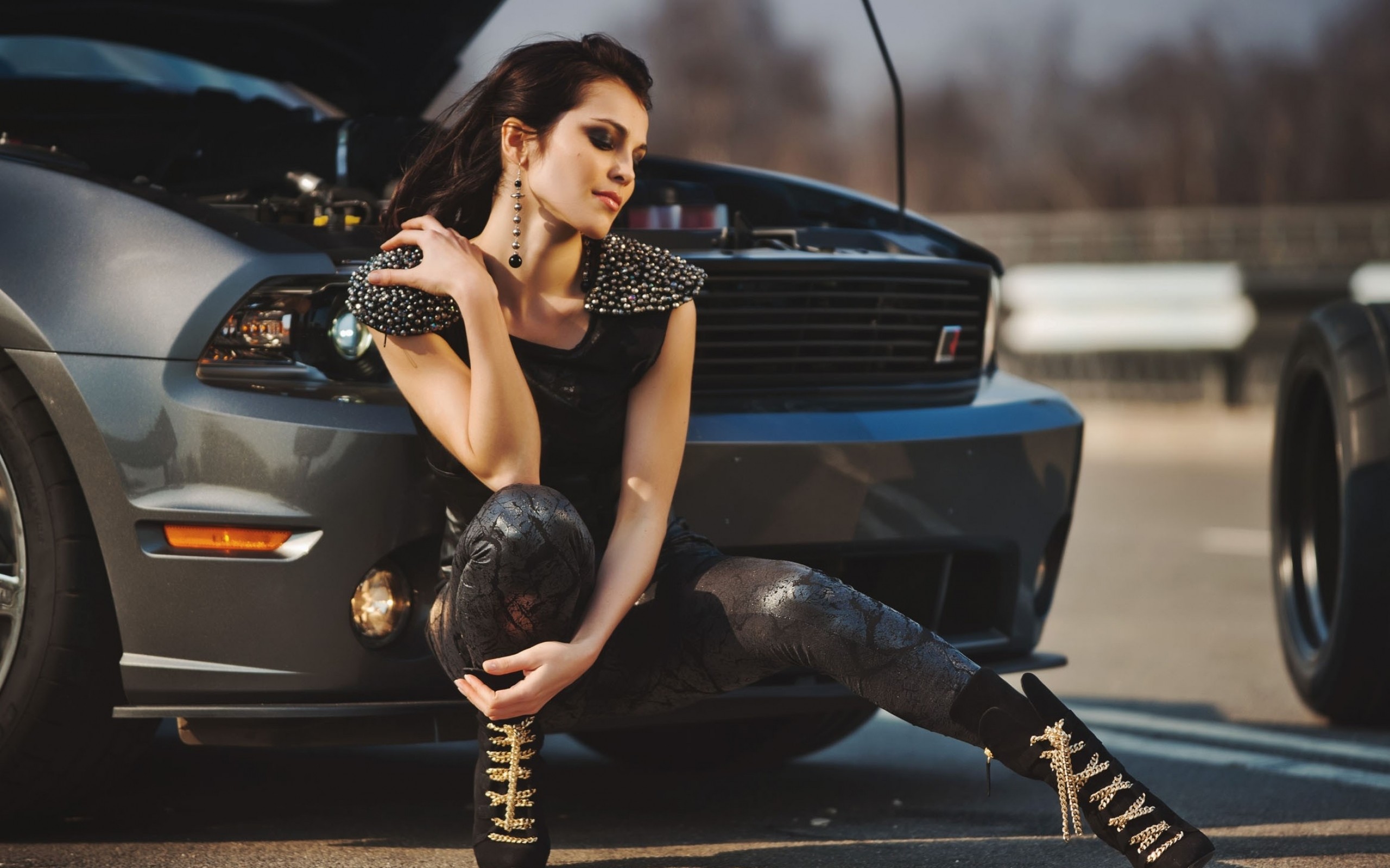 Women Model Ford Mustang Brunette Sati Kazanova Women With Cars Eyeshadow Squatting Leather Pants 2560x1600
