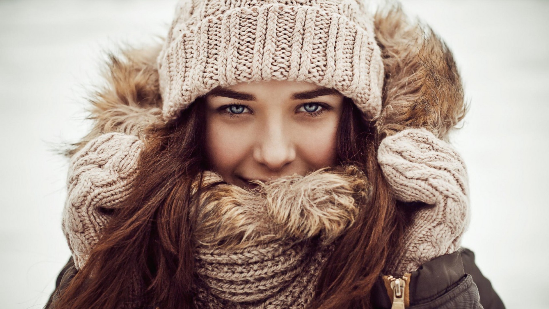 Blue Eyes Scarf Knit Hat Portrait Hat Cold Women Outdoors Model Face Frontal View 1920x1080