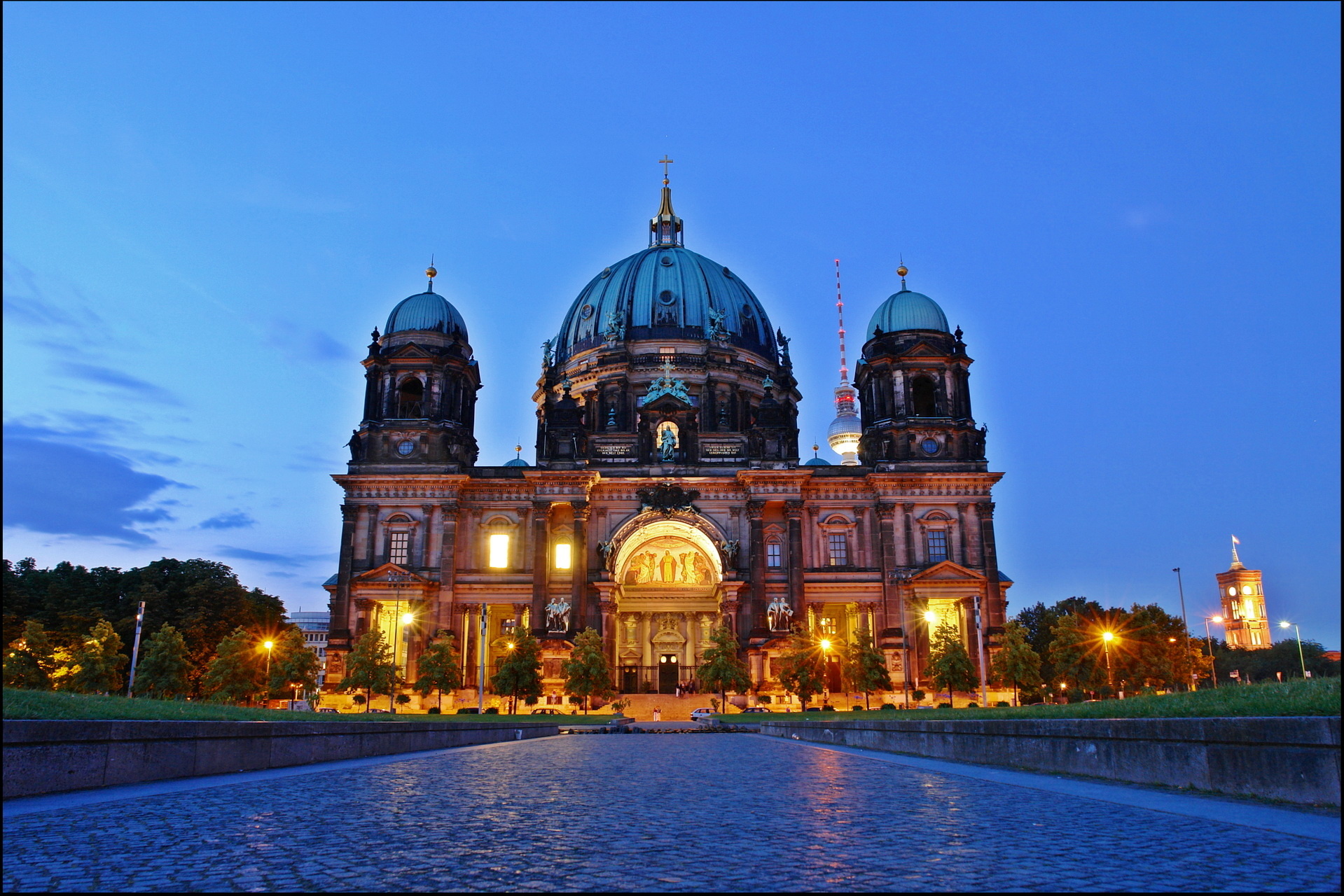 Religious Berlin Cathedral 1919x1280