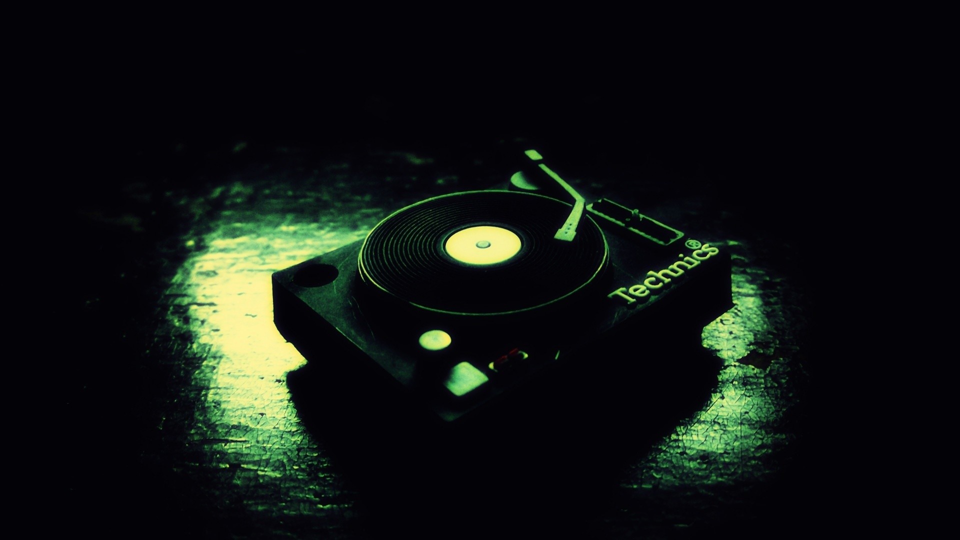 Gramophone Technology Music Dark 1920x1080