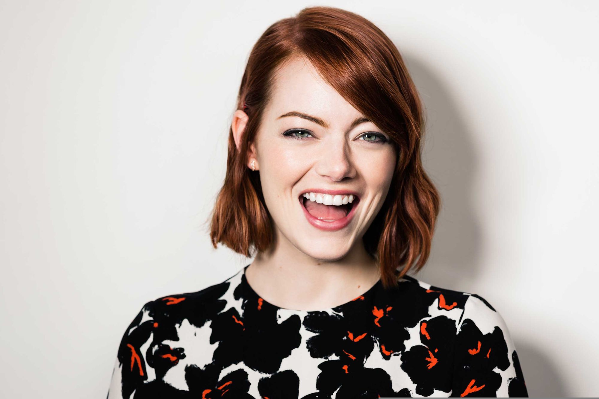 Emma Stone Actress American Green Eyes Redhead Smile Face 2000x1333
