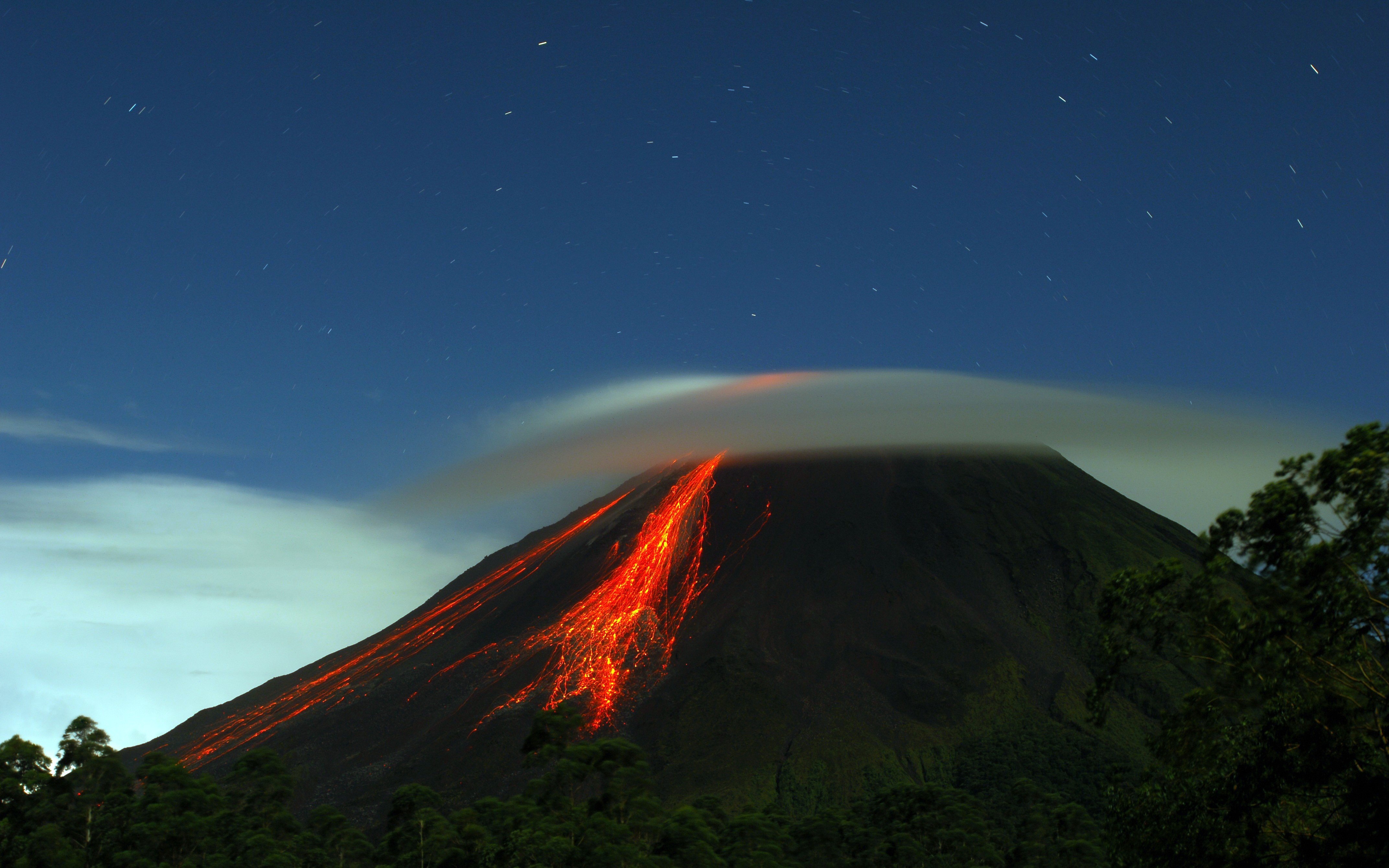 Volcano Eruptions Lenticular Clouds Nature Lava 4288x2680