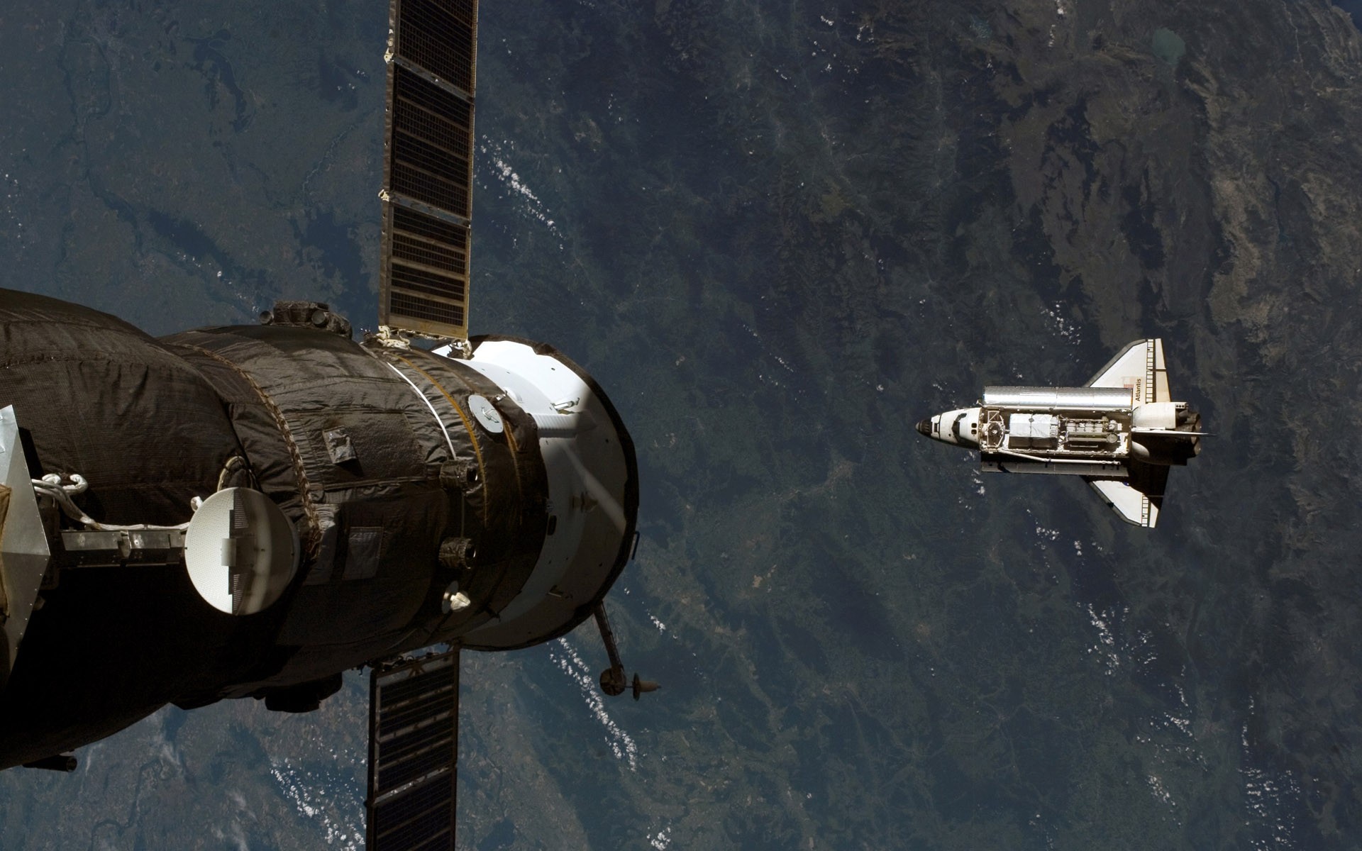 Photography Mir Space Station Mir Space Shuttle Atlantis Space Space Shuttle Space Station NASA Eart 1920x1200