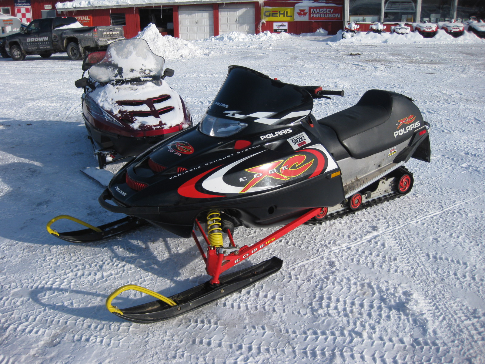 Vehicles Snowmobile 1600x1200