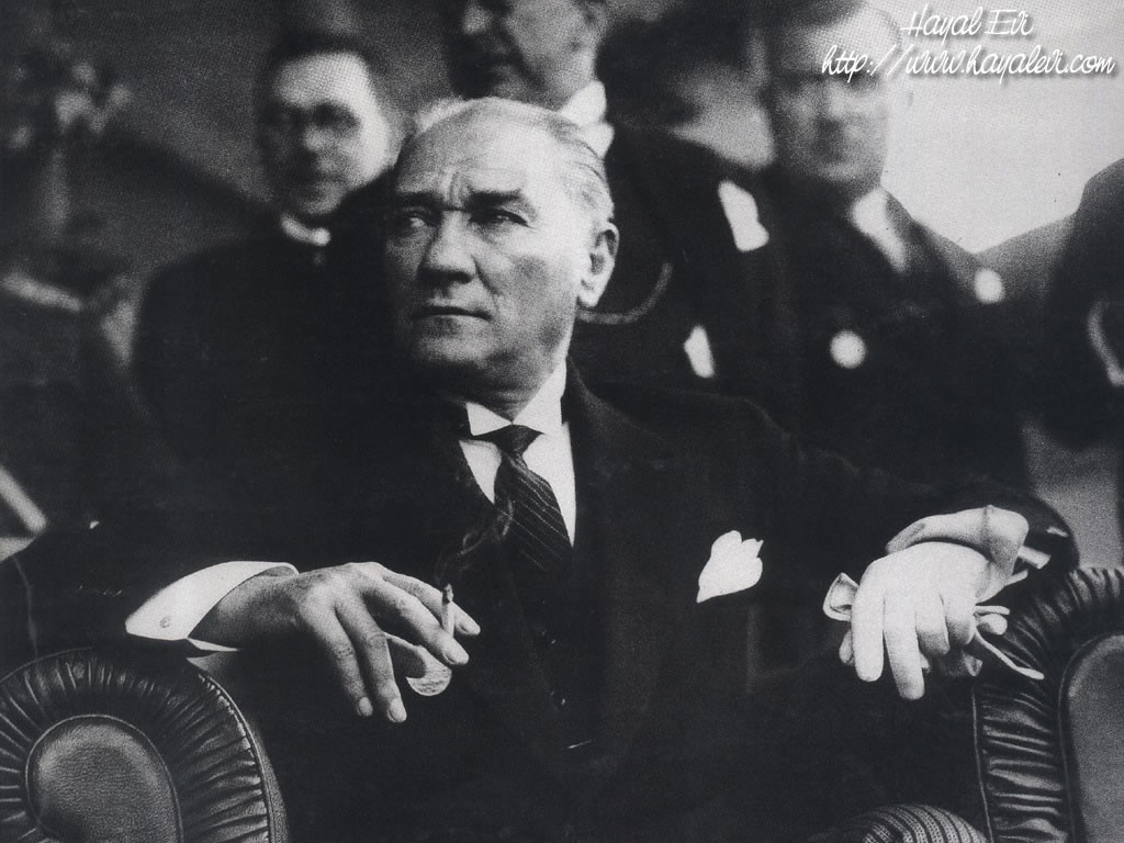 Monochrome Men Cigarettes Vintage Mustafa Kemal Ataturk 1024x768