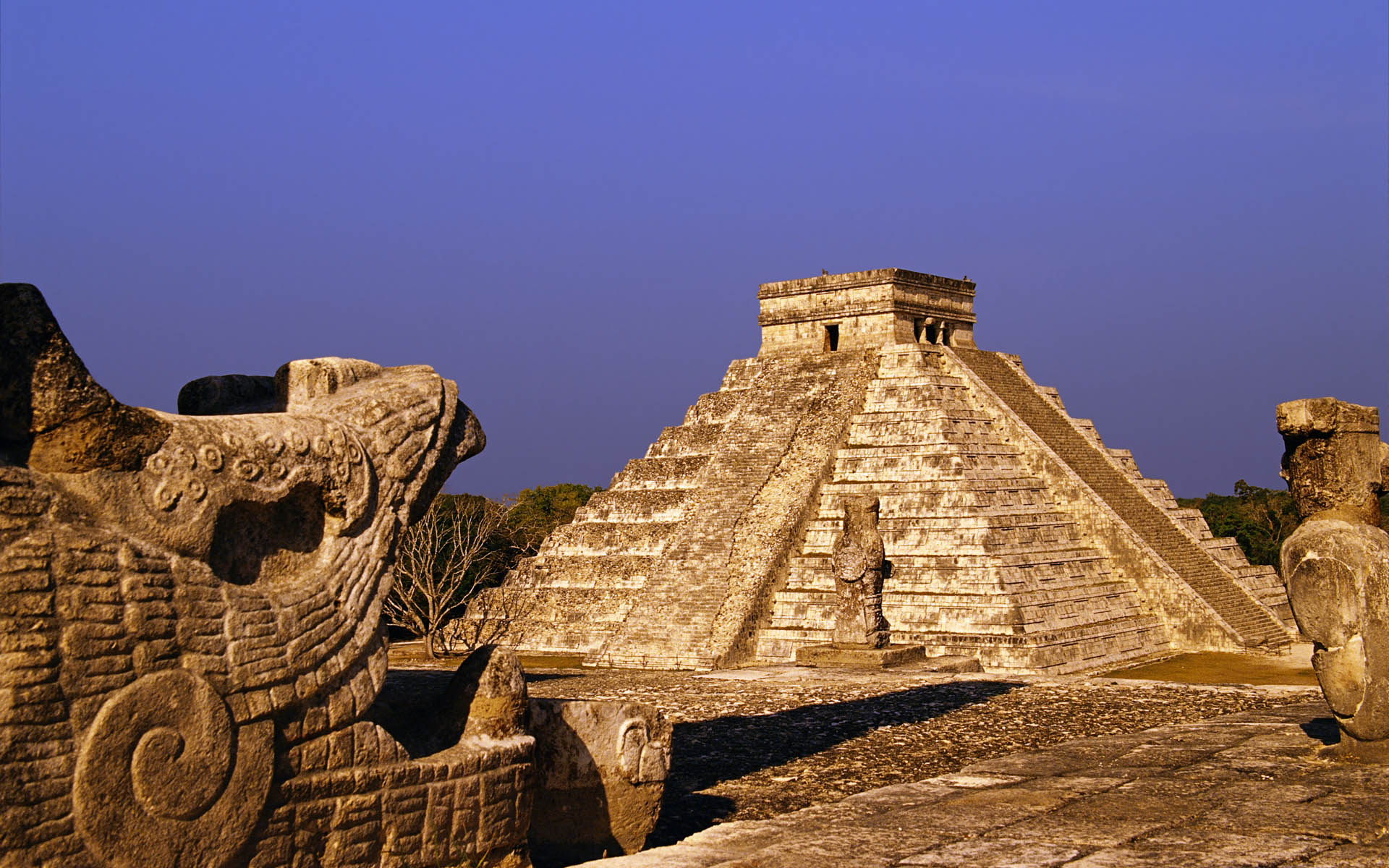 Man Made Chichen Itza 1920x1200