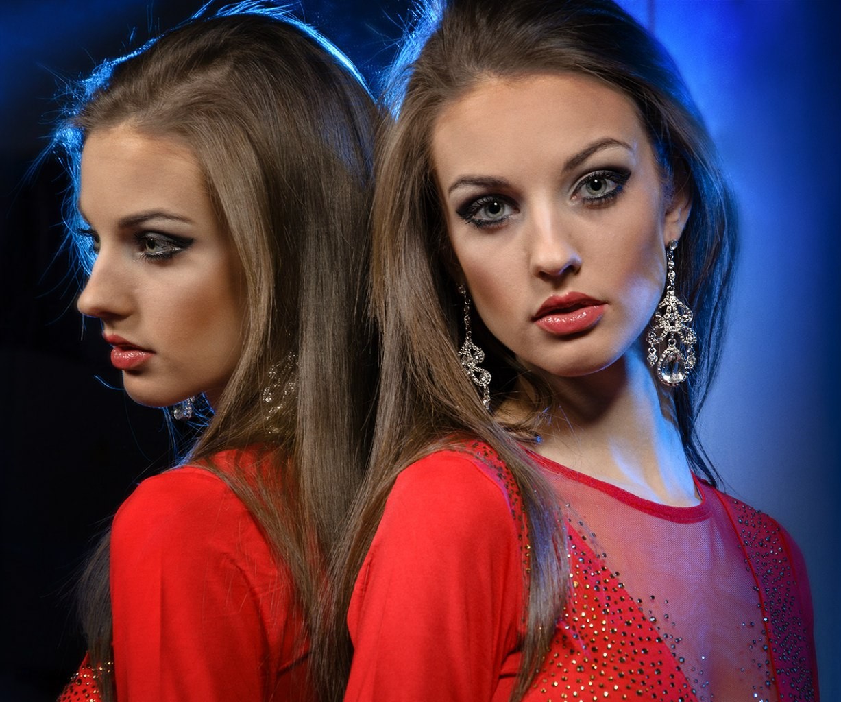 Alla Berger Women Model Face Portrait Gray Eyes Red Clothing Long Hair Brunette Pink Lipstick Reflec 1227x1024
