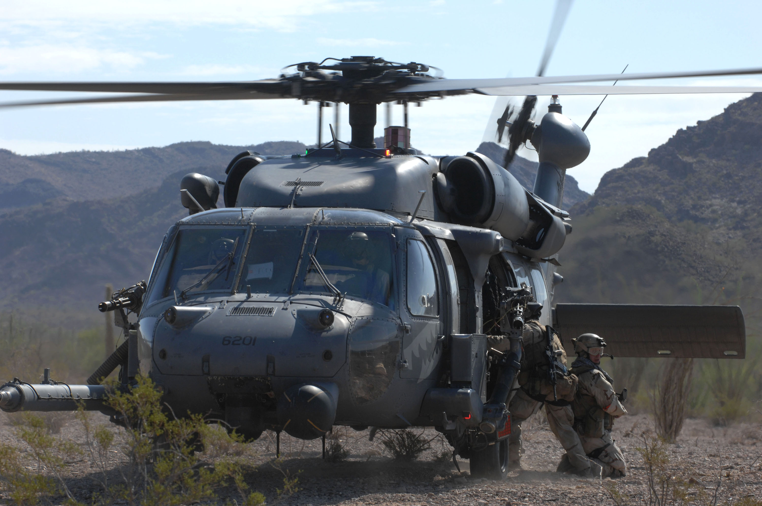 Military Sikorsky HH 60 Pave Hawk 3000x1993