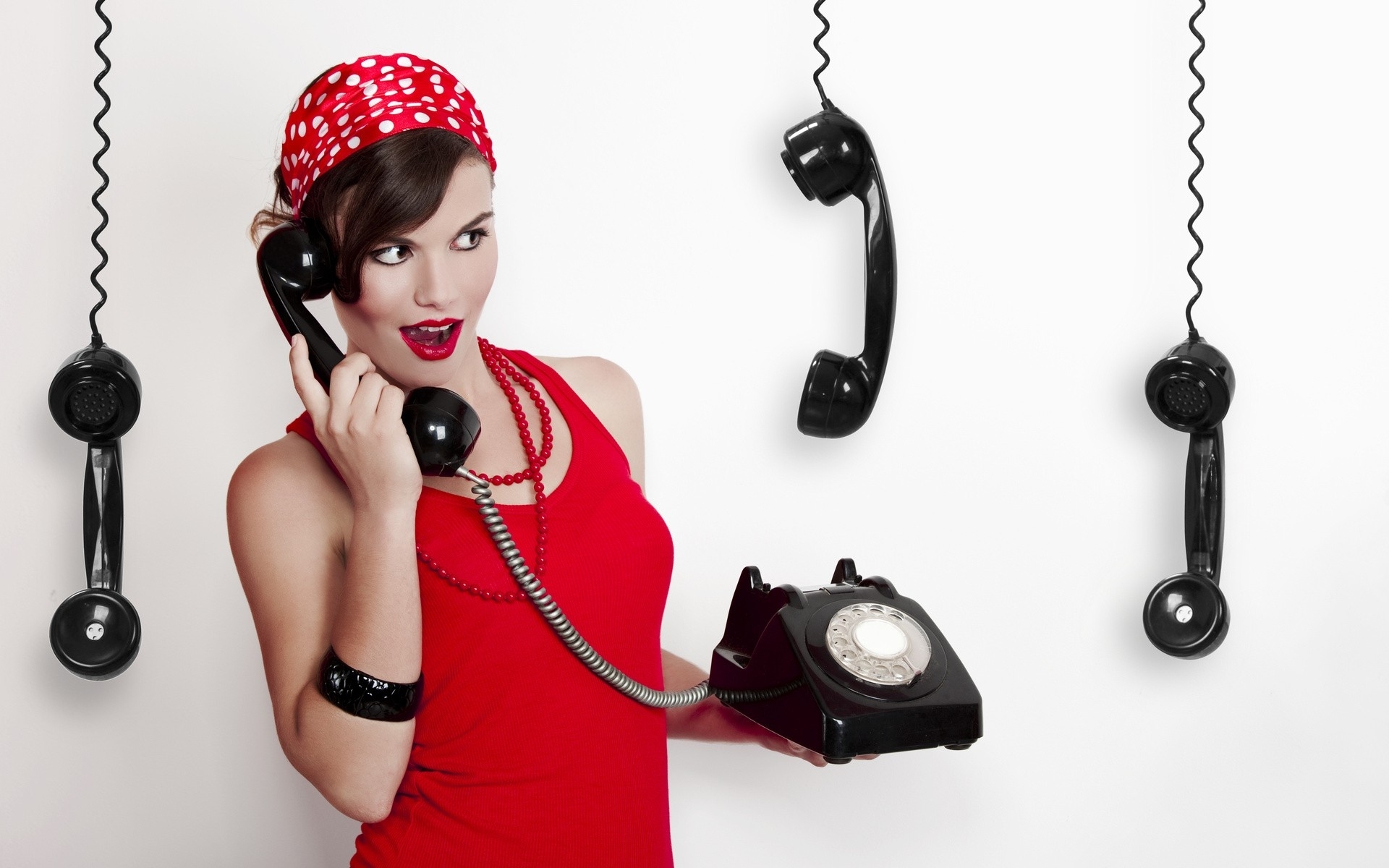 Vintage Women Telephone Red Dress Polka Dots Bandanas Necklace Simple Background Model 1920x1200