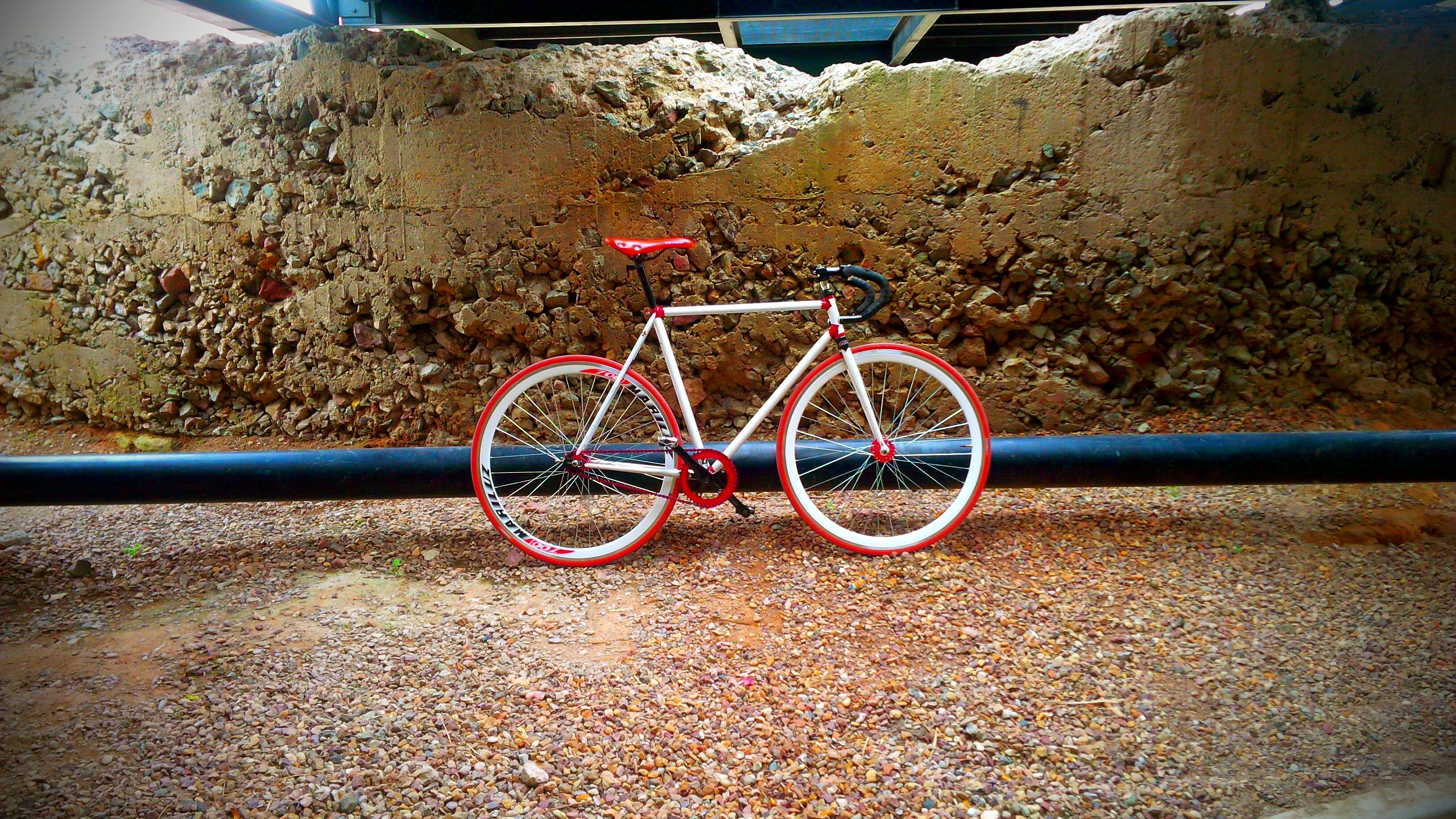 Fixie Bicycle Vehicle 3262x1834