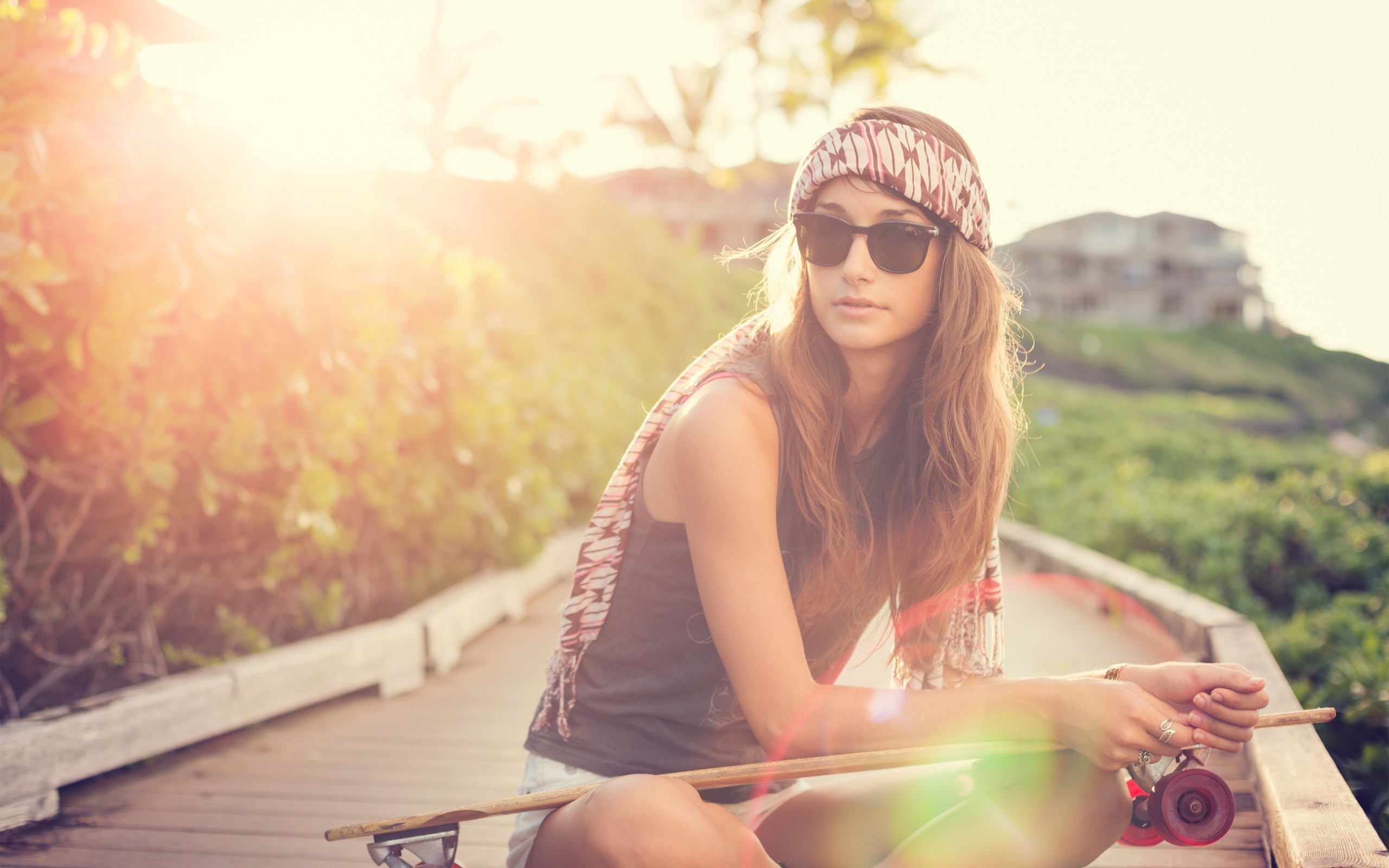 Skateboard Women Women Outdoors Bandanas Sunlight Sunglasses Outdoors Women With Glasses 2560x1600
