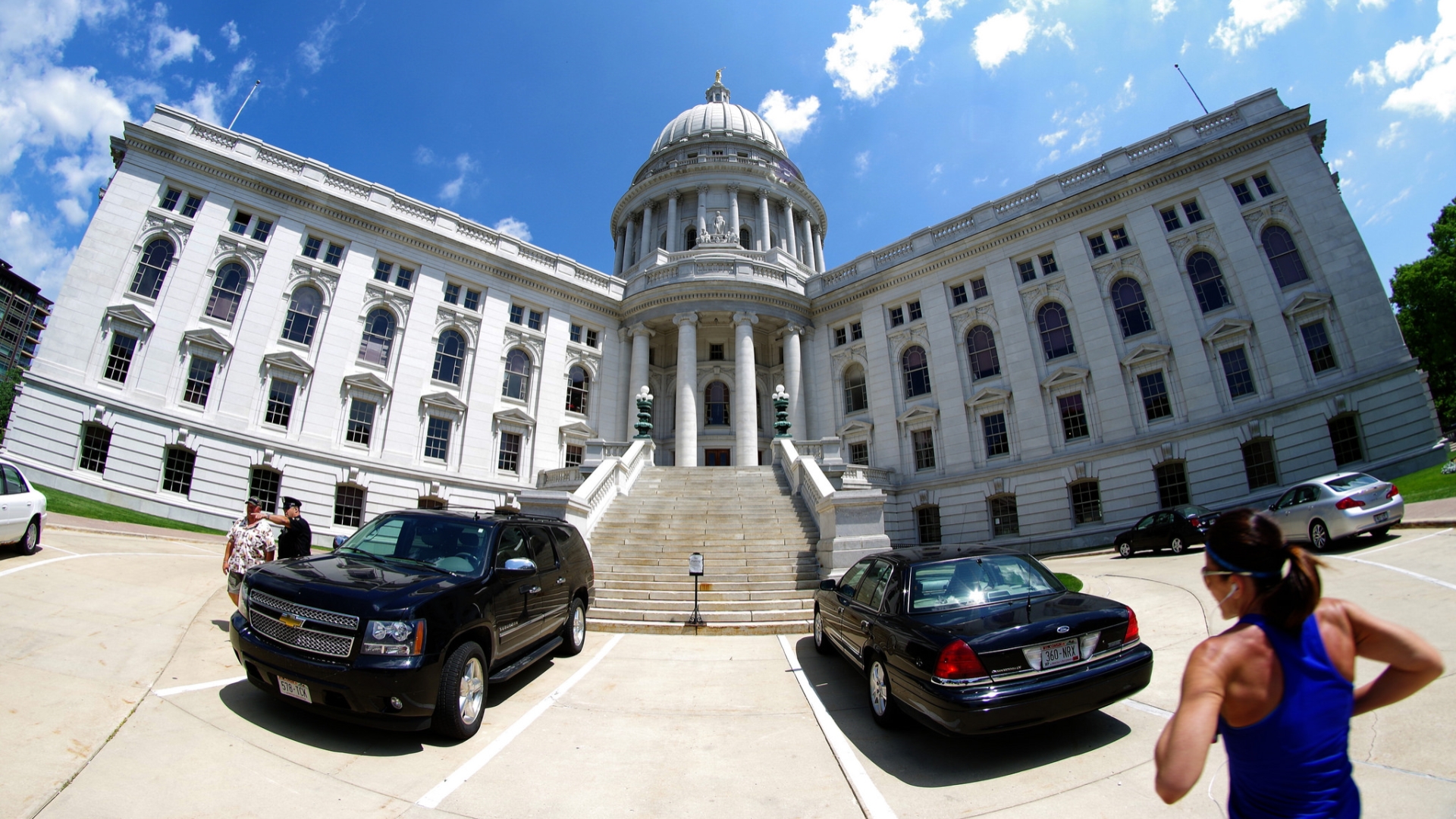 Man Made Wisconsin State Capitol 1920x1080