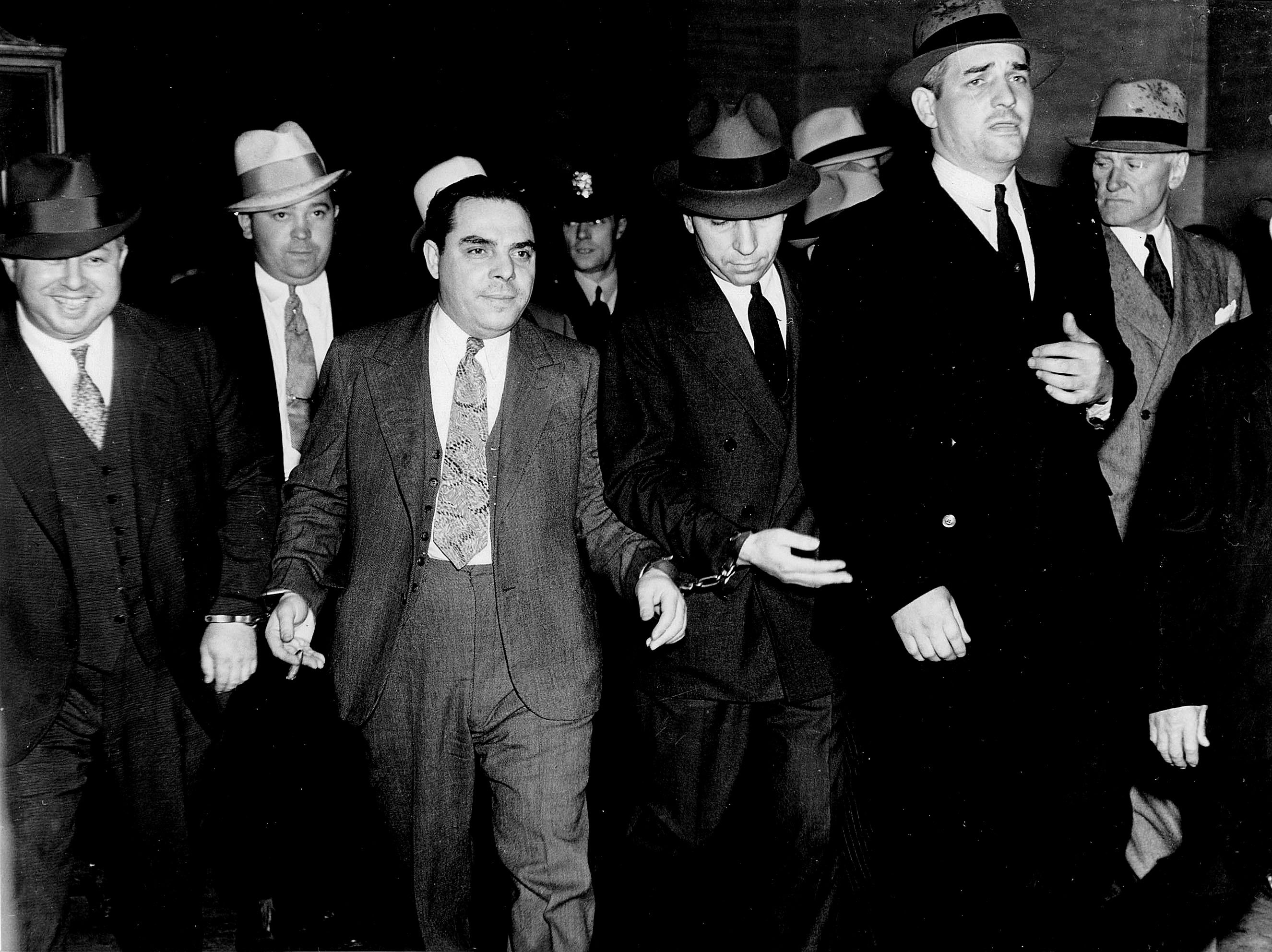 Mobs Gangsters Al Capone 2651x1984