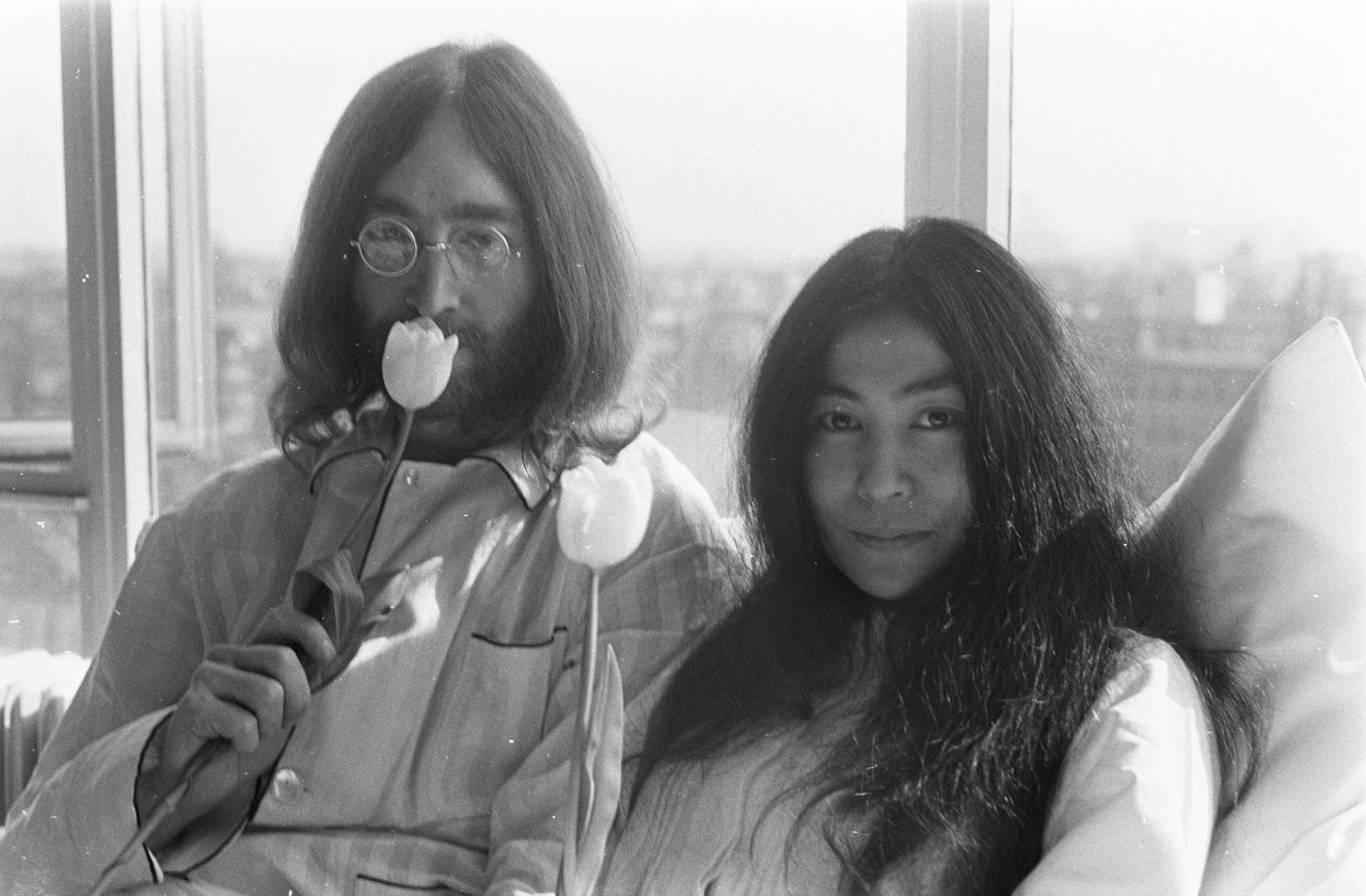 Men Women Couple Musician Singer John Lennon Yoko Ono Monochrome Glasses Amsterdam Peace Long Hair F 1280x840