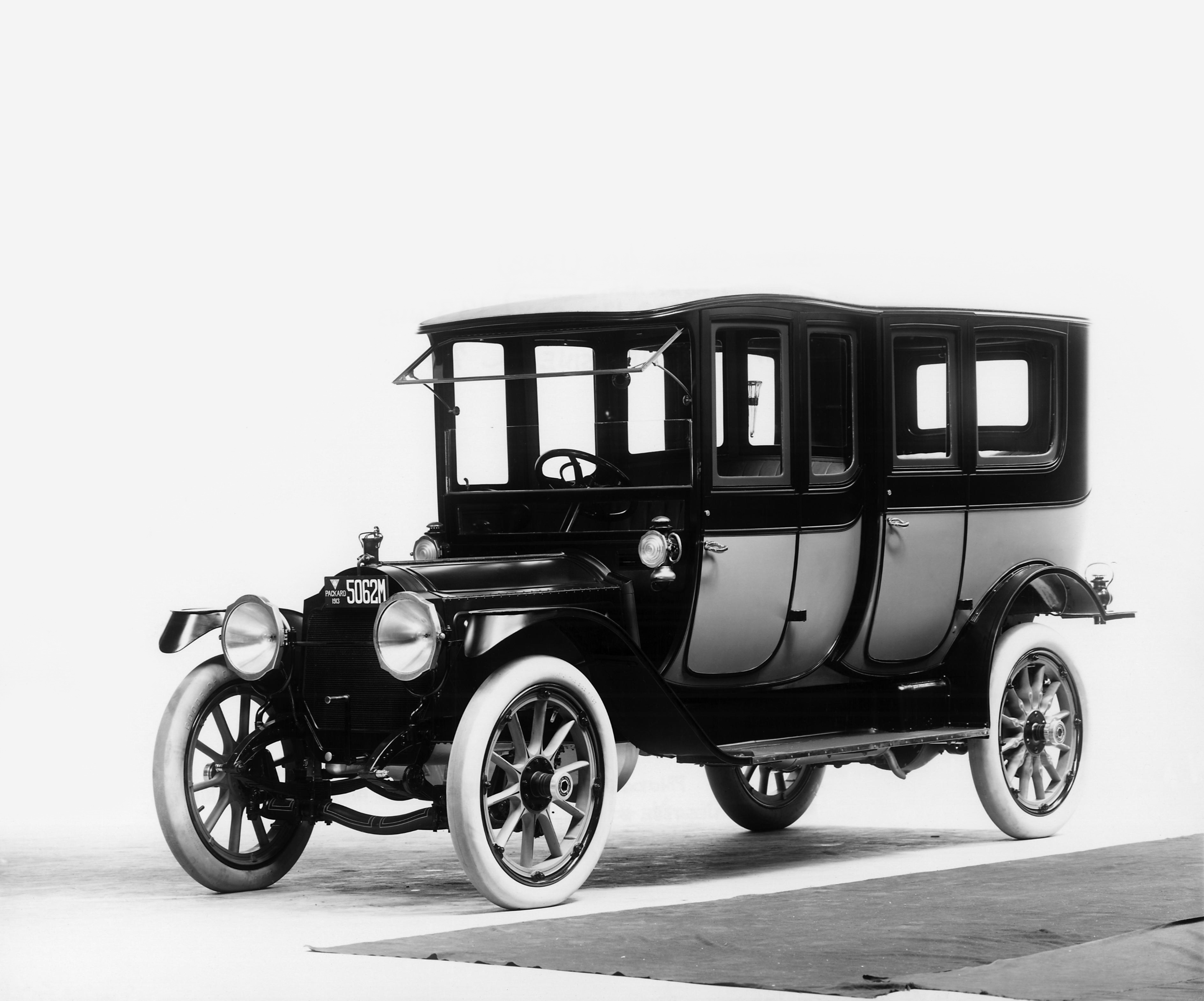 1913 Packard Six Imperial Limousine Vintage Car Luxury Car 3776x3139