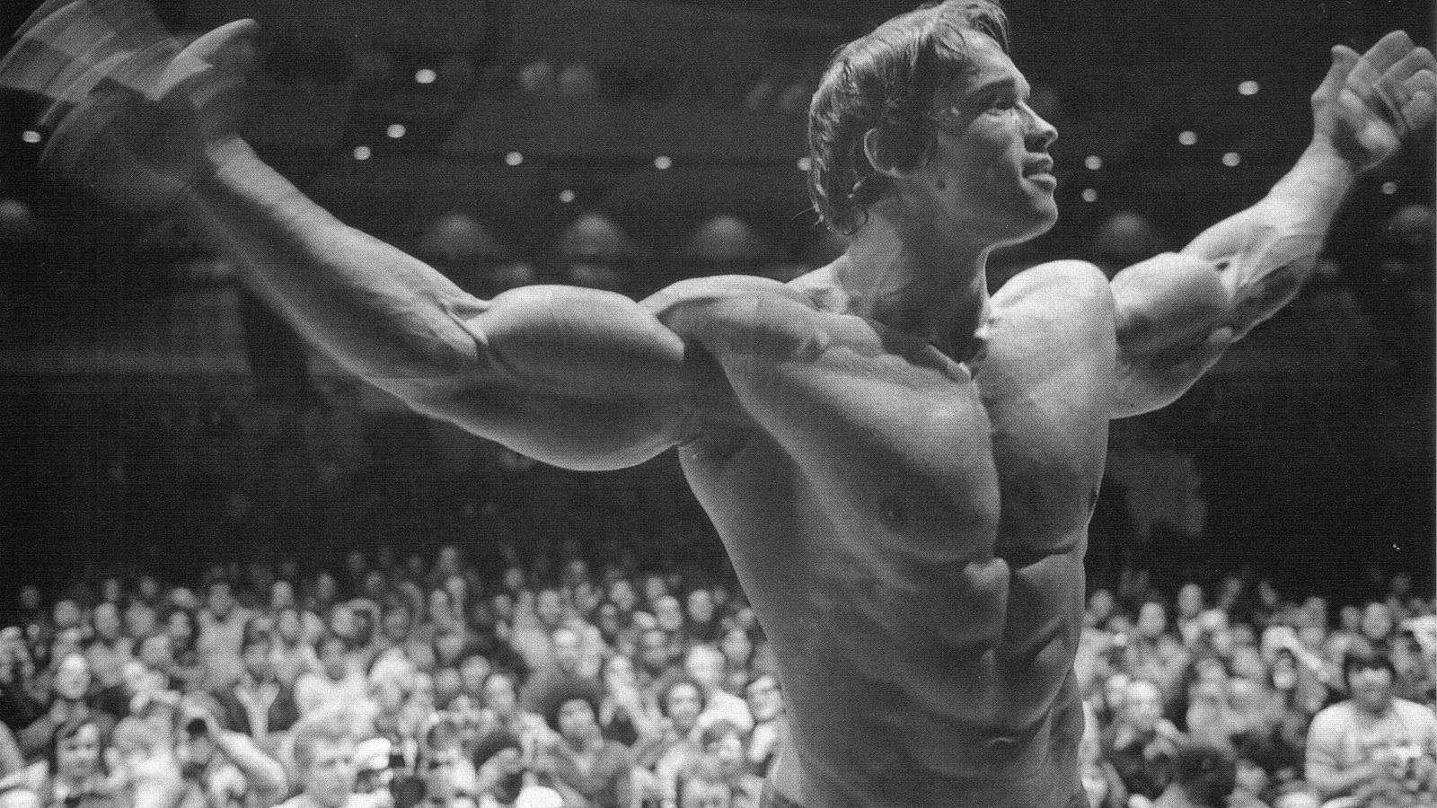 Bodybuilder Monochrome 1600x900