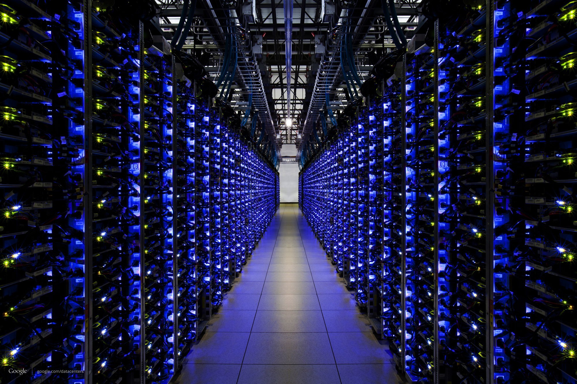 Data Center Google Datacenter Server 2000x1333