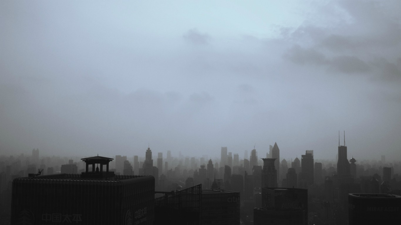Cityscape Smog Skyscraper Monochrome 1366x768