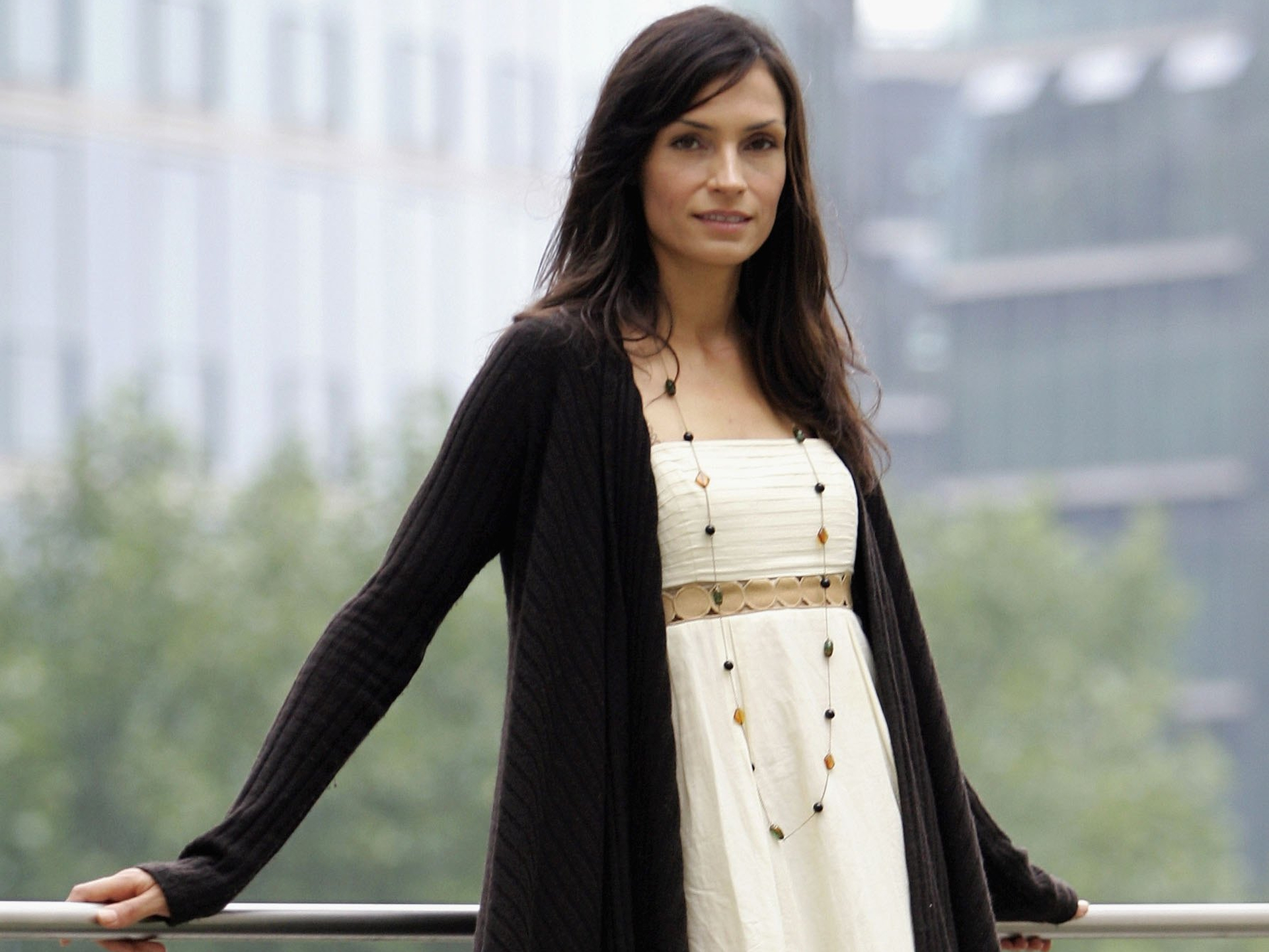 Actress Brunette Brown Eyes Dutch Famke Janssen 1920x1440