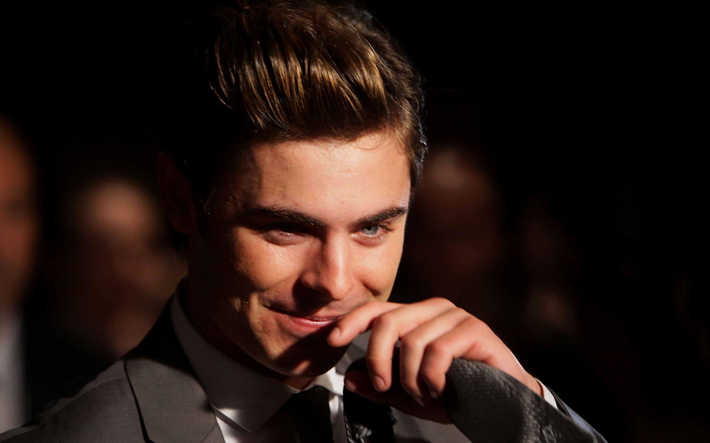 Zac Efron Actor American 2880x1800