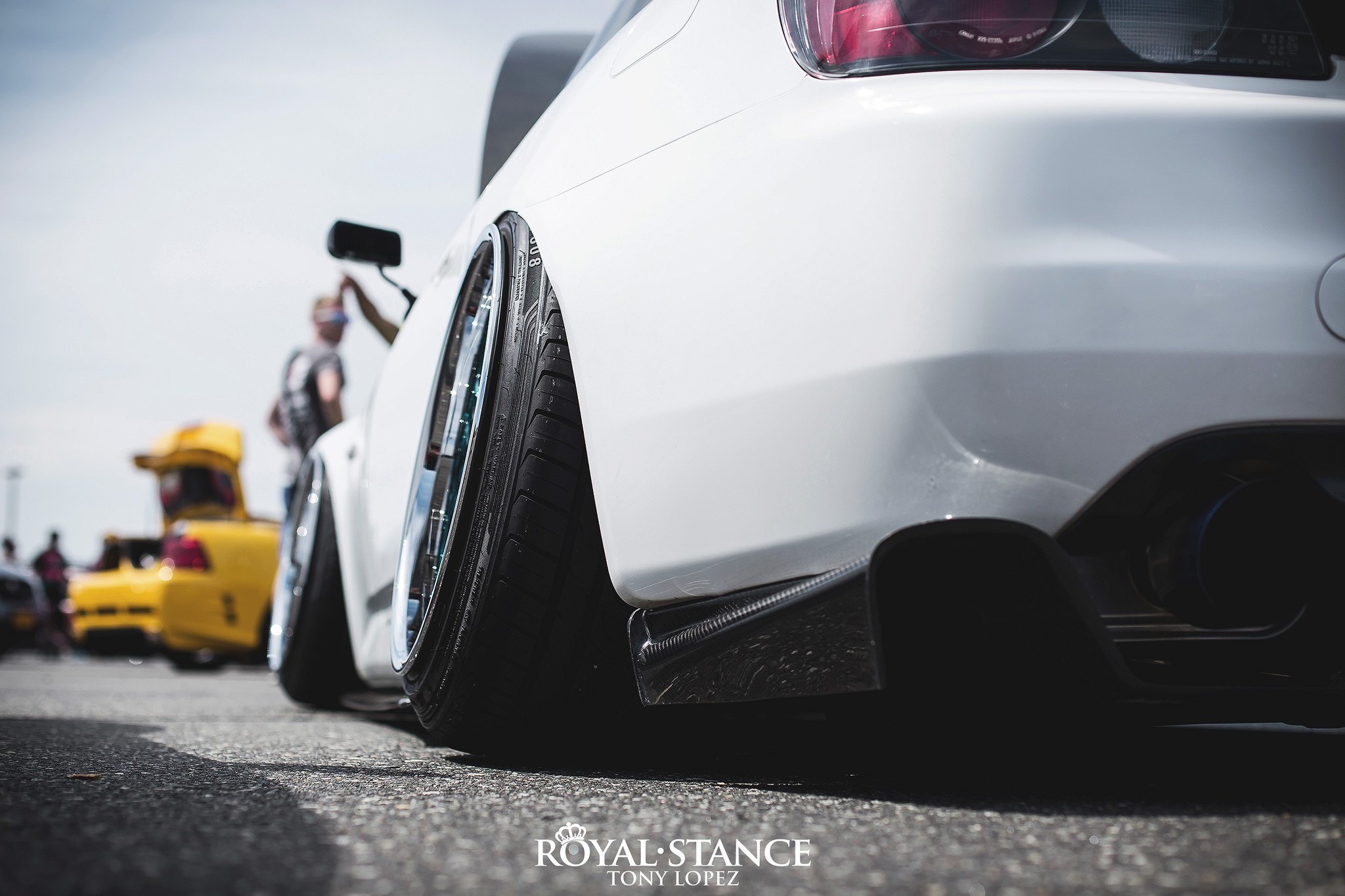 Car White Cars Vehicle Yellow Cars Camber 2048x1365