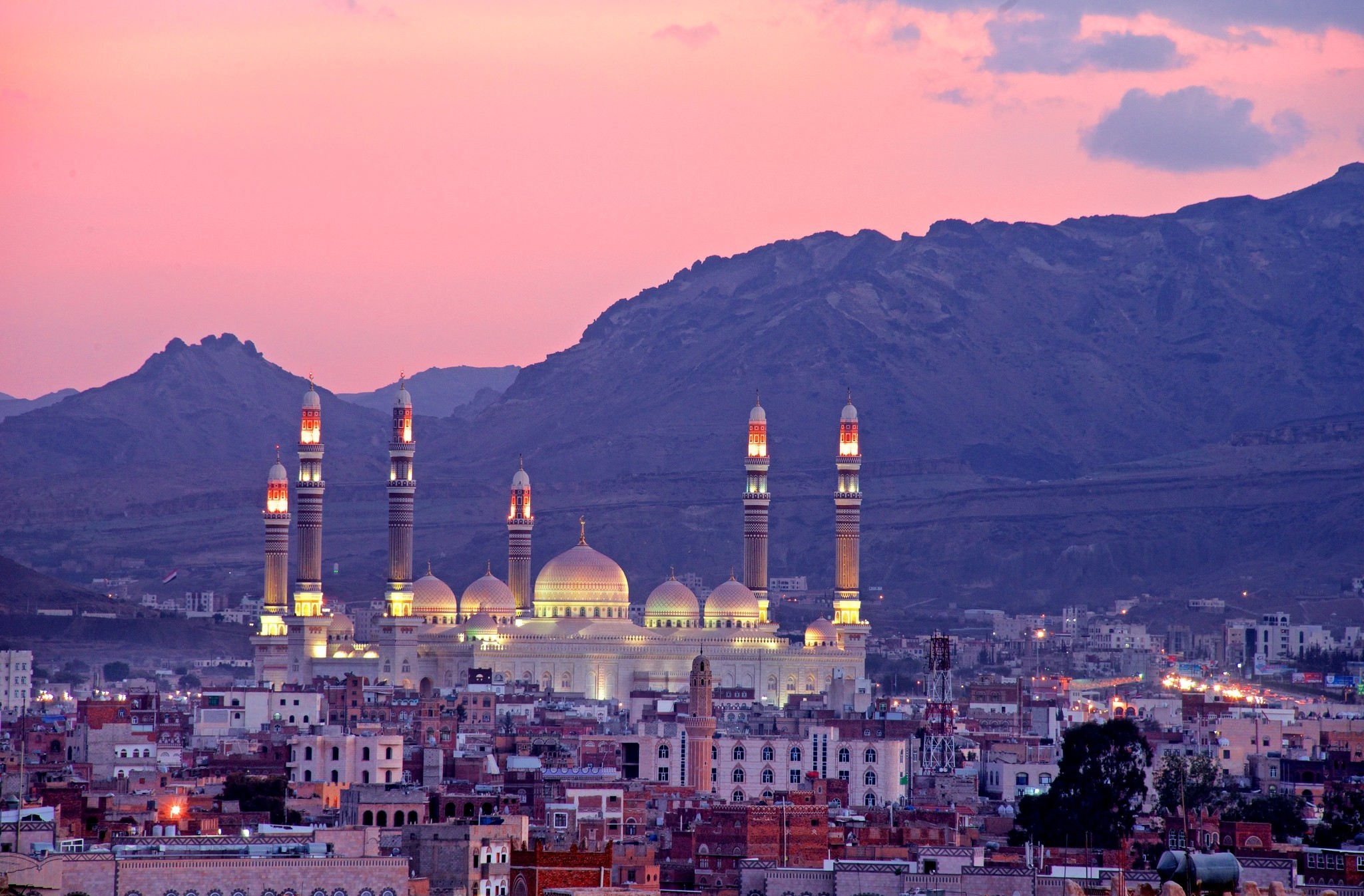 Sanaa Yemen Al Saleh Mosque Sunset 2048x1347