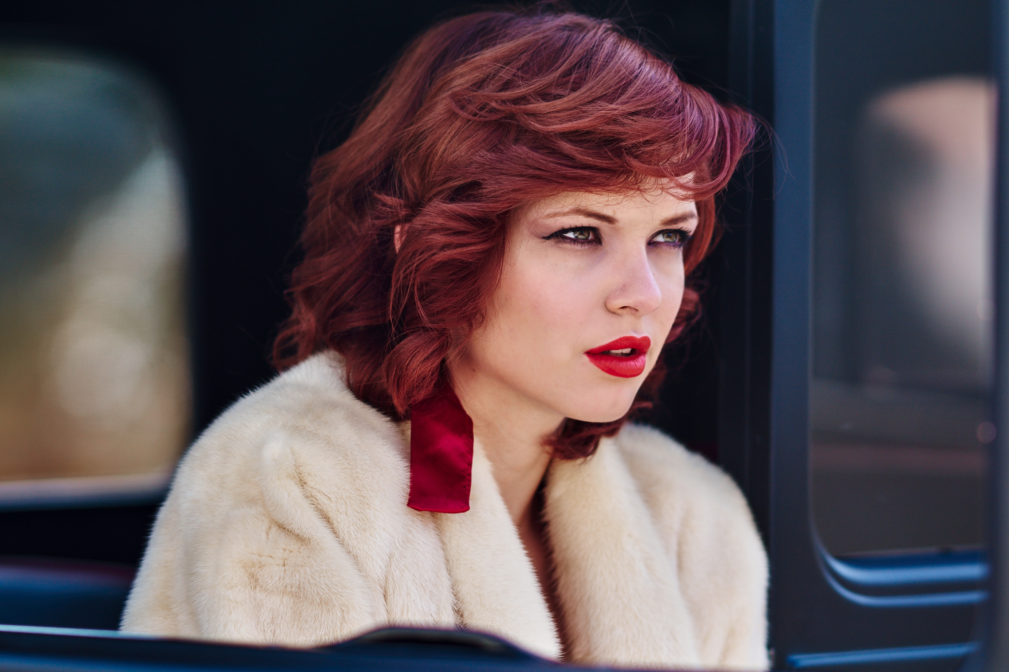 Woman Model Girl Face Red Hair Lipstick 2048x1365