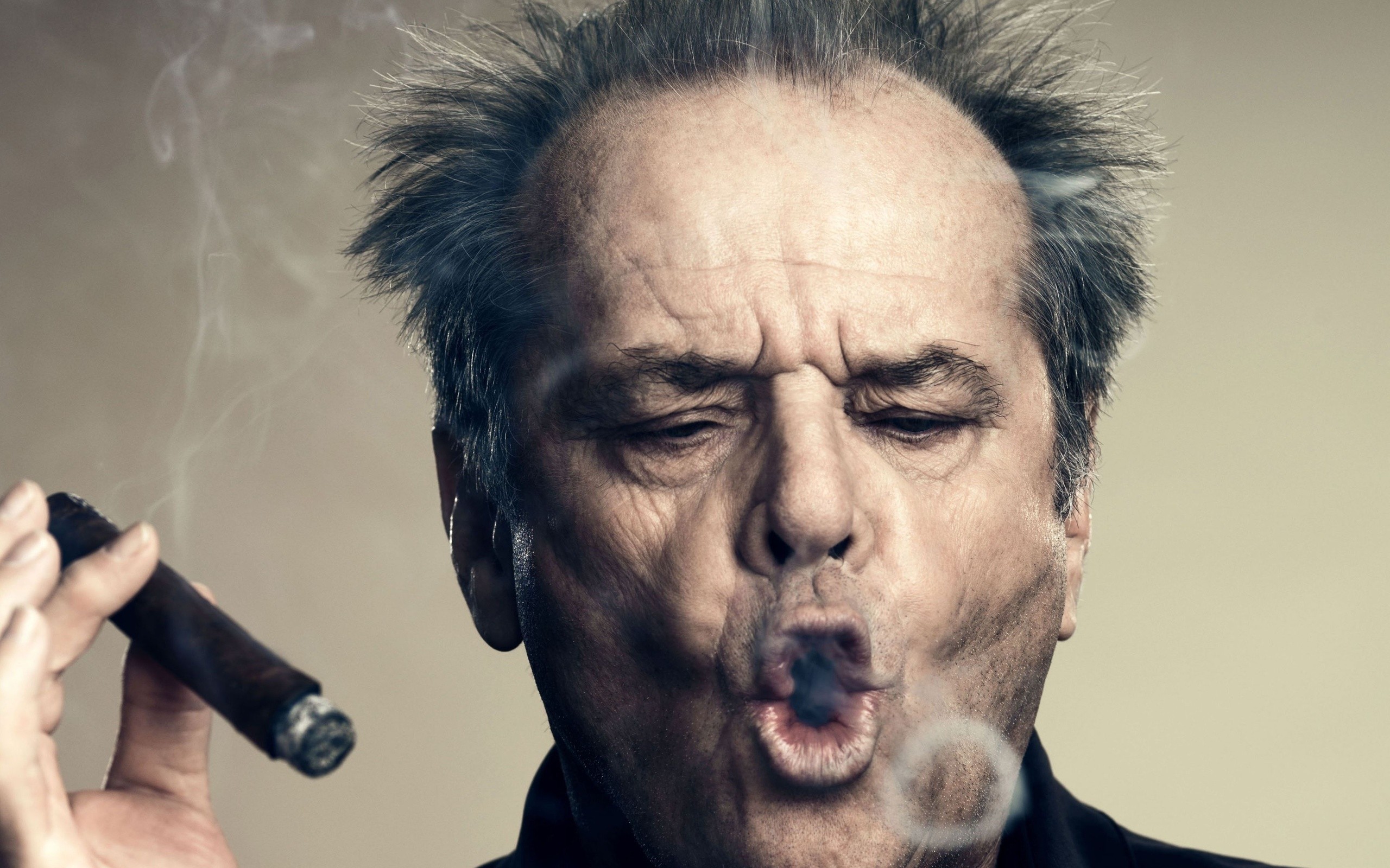 Actor Jack Nicholson Smoking Jack Nicholson Cigars 2560x1600