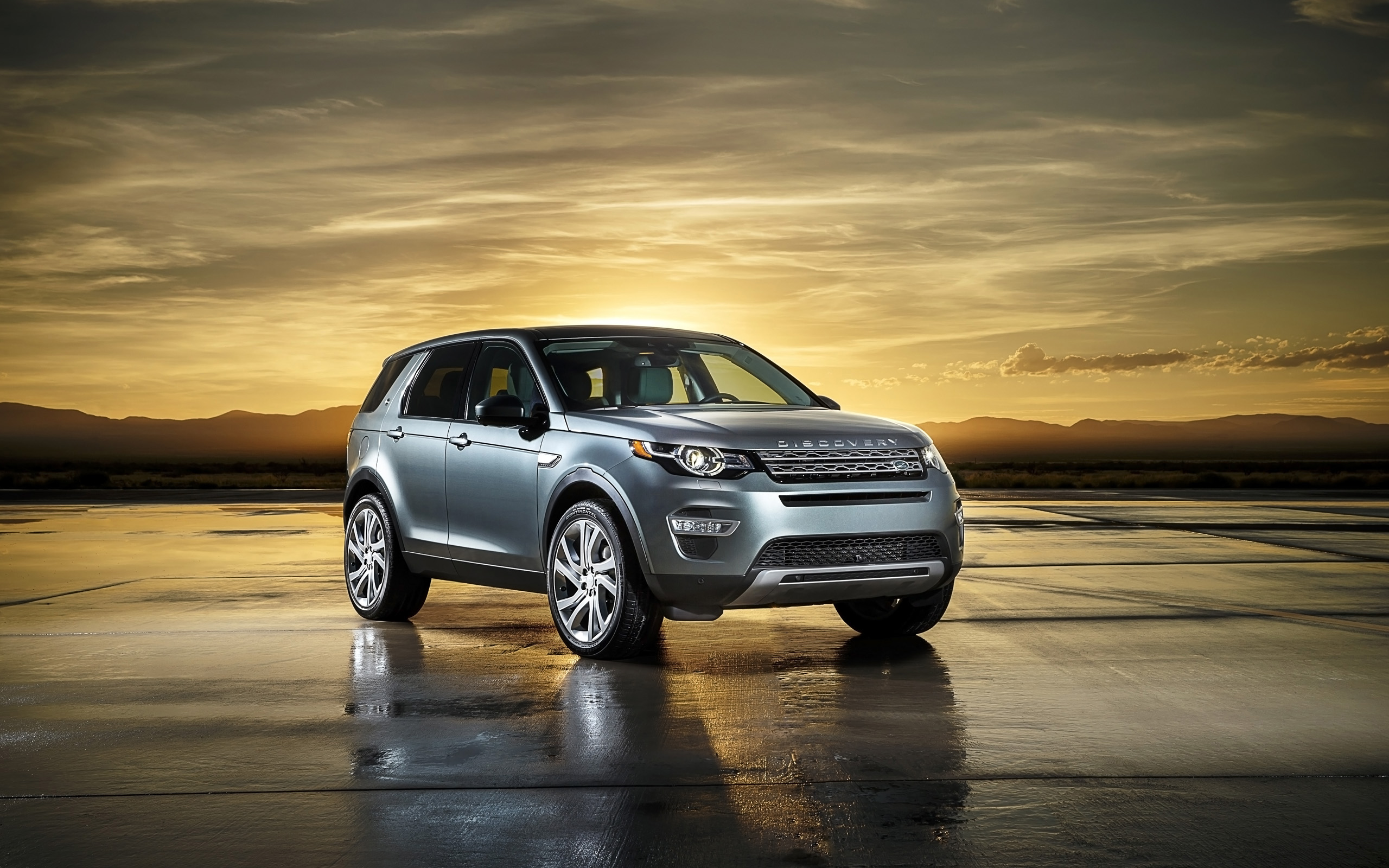 Land Rover Discovery Sport 2560x1600
